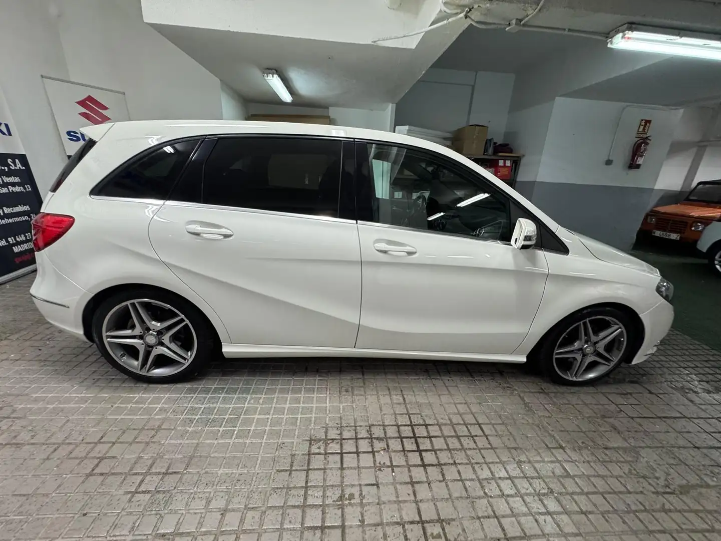Mercedes-Benz B 200 200CDI BE - 2