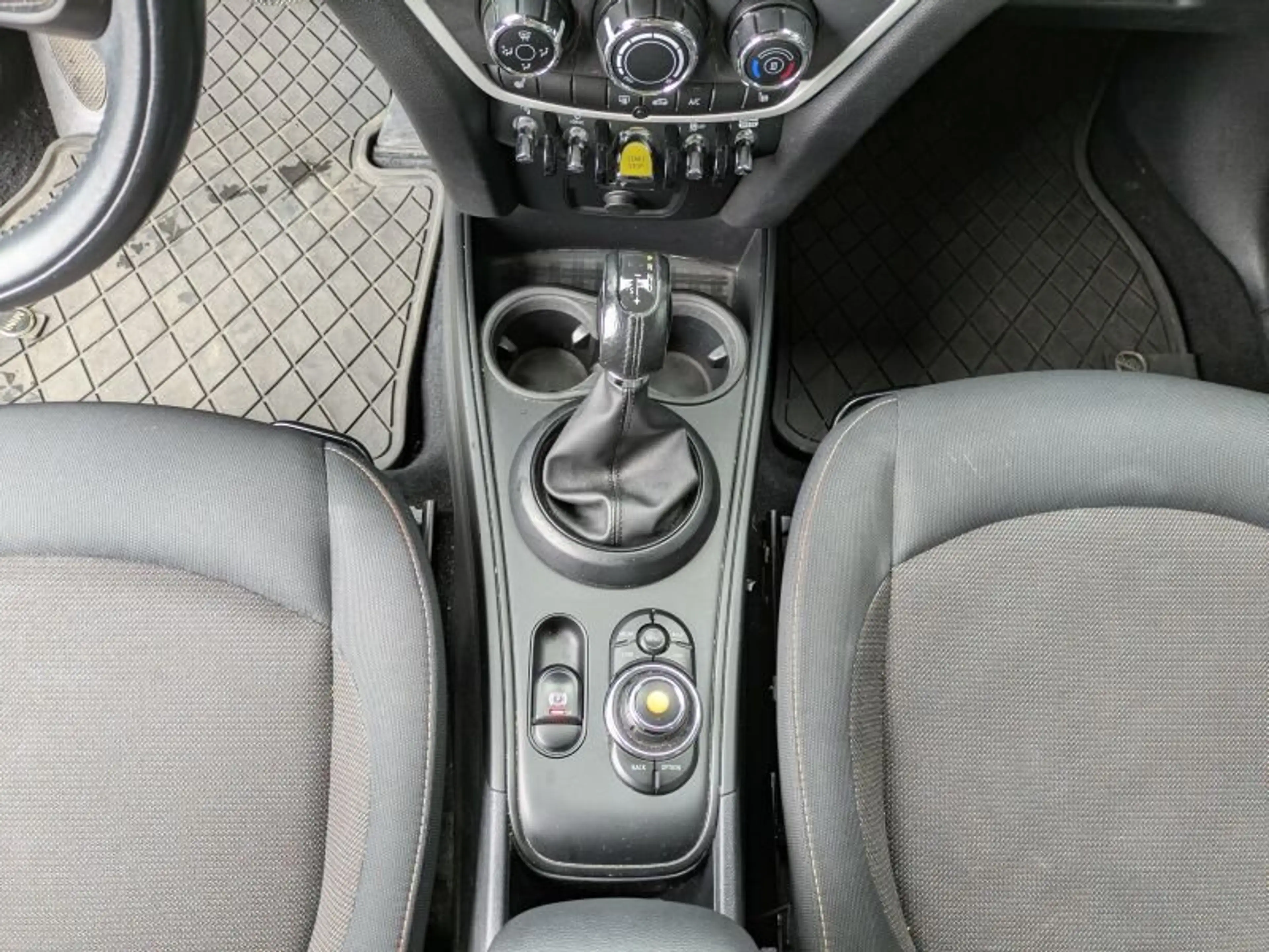 MINI Cooper SE Countryman Cooper SE PHEV Countryman — photo 9