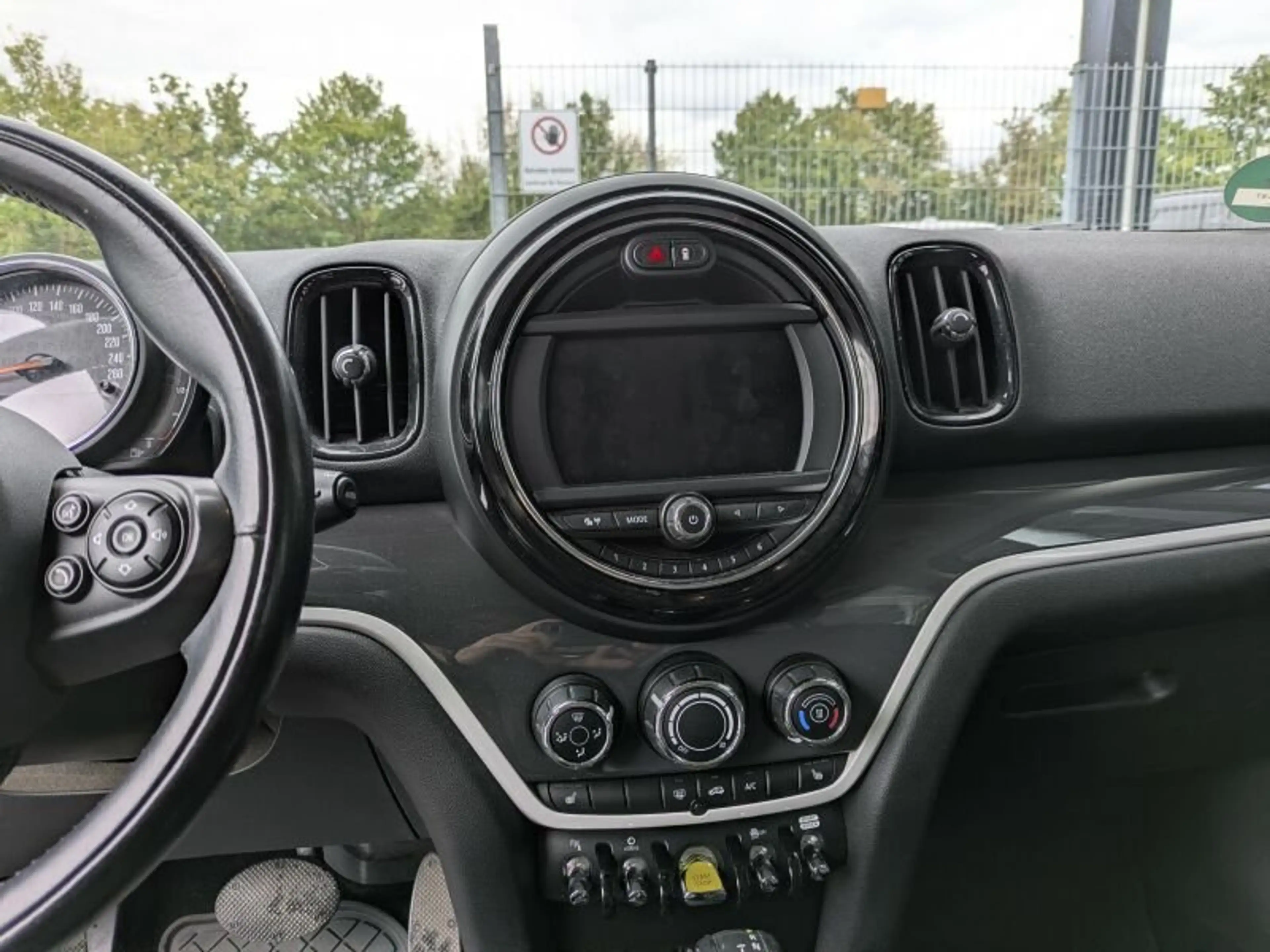 MINI Cooper SE Countryman Cooper SE PHEV Countryman — photo 8