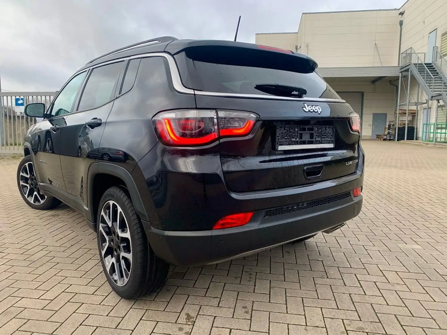 Jeep Compass Compass 1.3 turbo t4 Limited 2wd 150cv ddct my20 Negru - 2