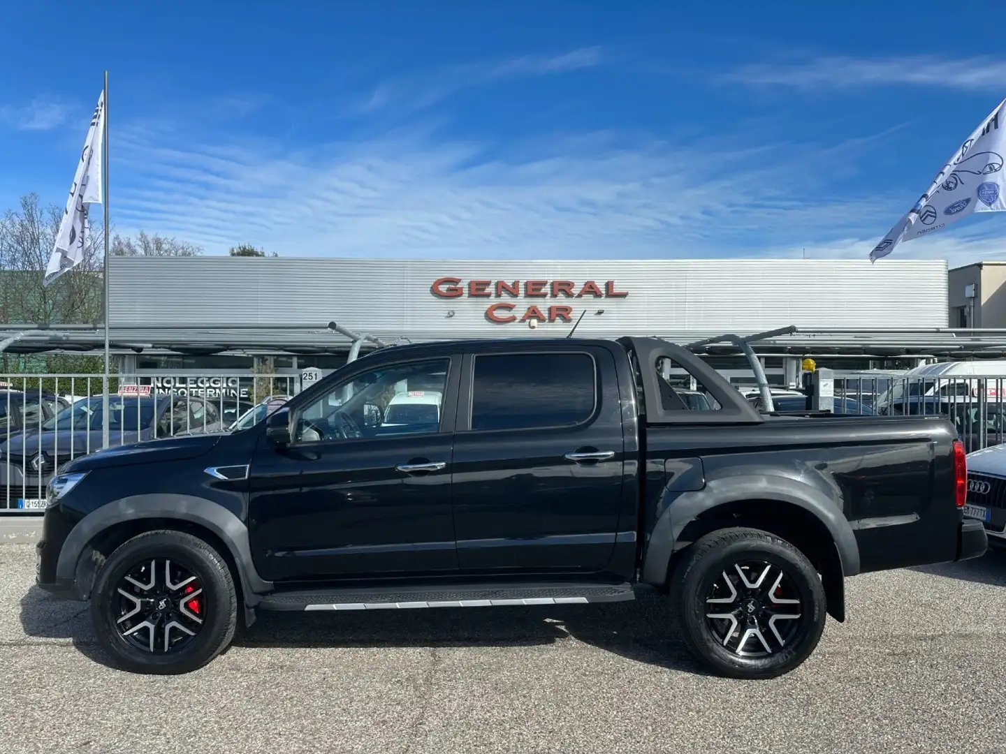 DR Automobiles PK8 2.0 Turbo Diesel Doppia Cabina 4x4 Schwarz - 1