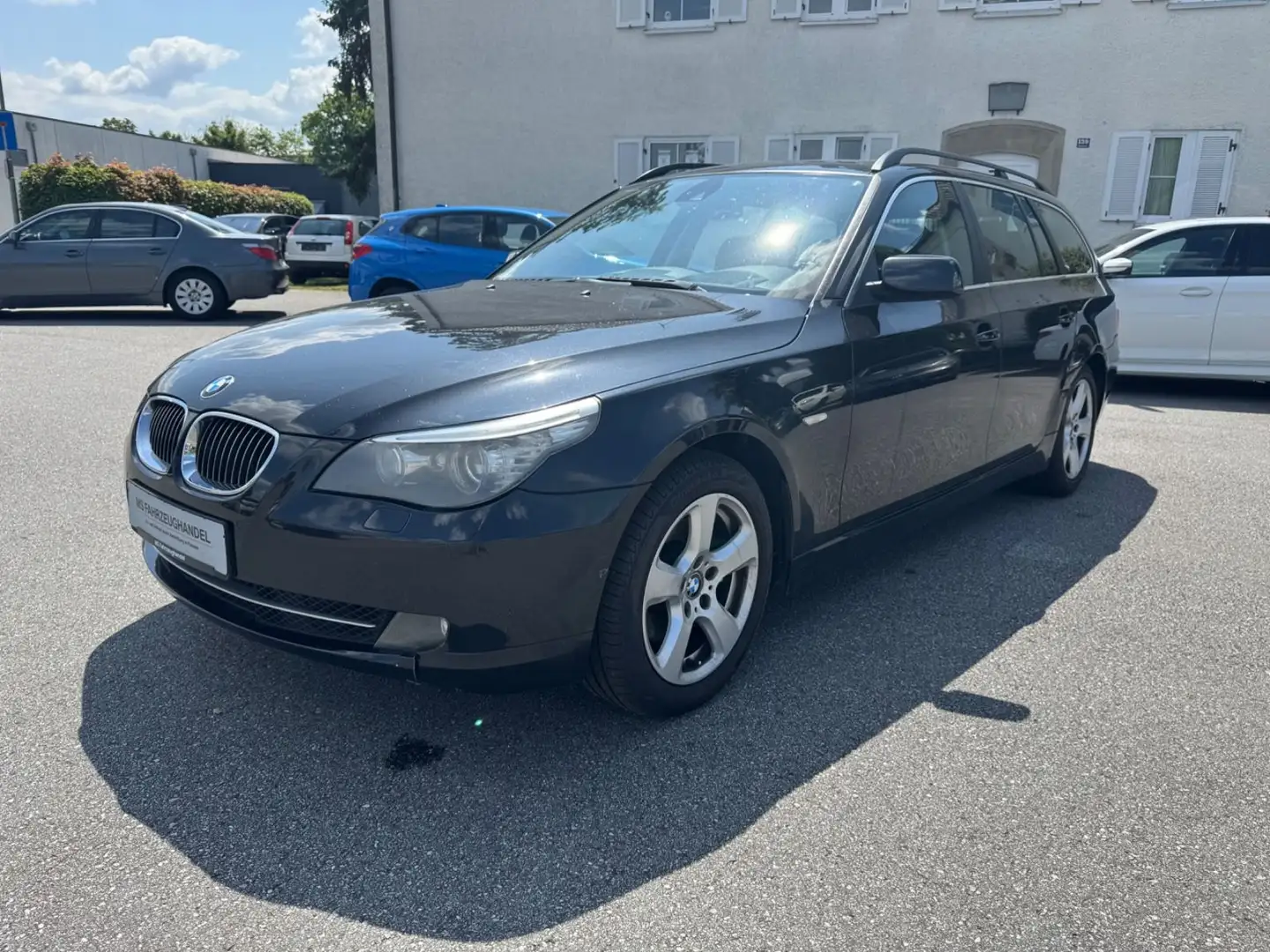 BMW 530 d xDrive *HUD*PANO*Logic7*NAVI*PDC Schwarz - 1