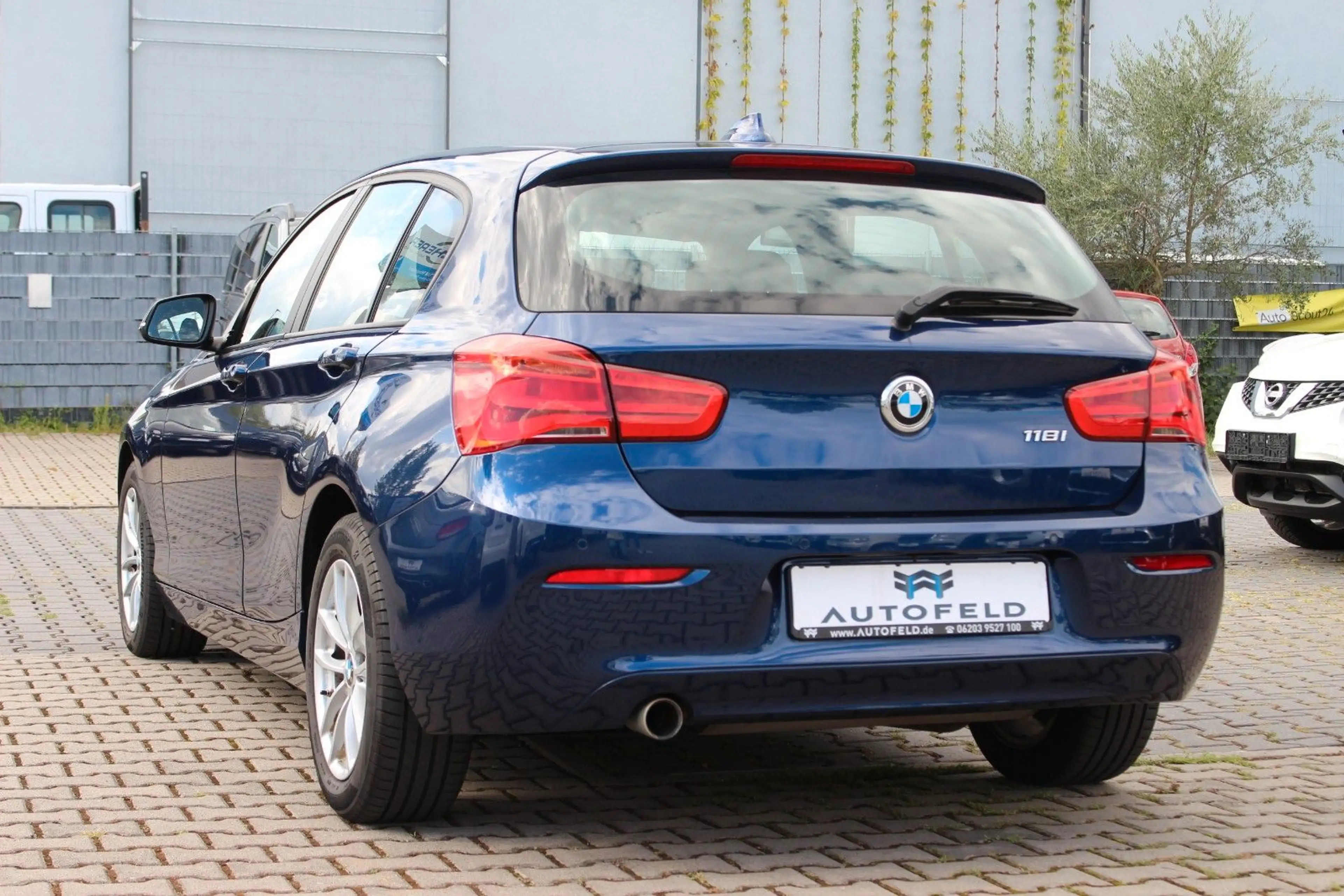 BMW 118 i/SHEFT/TEMP/LED/BT/LICHTAUTO/SHZ/KLIMA/ — photo 6
