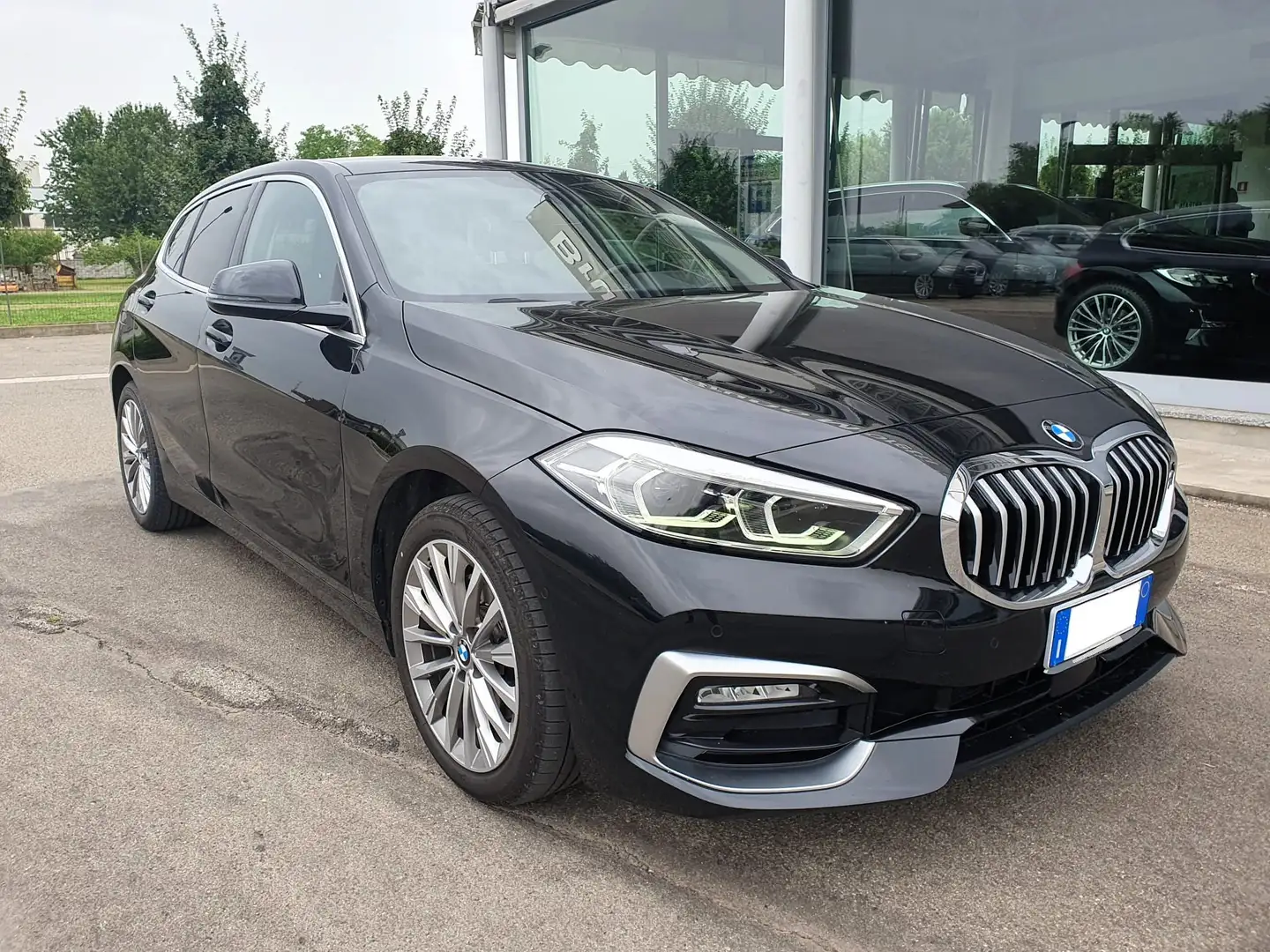 BMW 118 d Luxury Automatica Zwart - 1