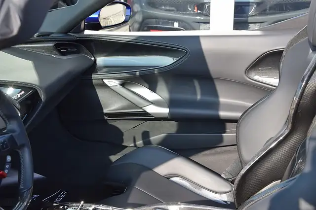 Ferrari SF90 Spider *Assetto Fiorano*Full Carbon*Racingstripe*TwoTo... Ansicht 5