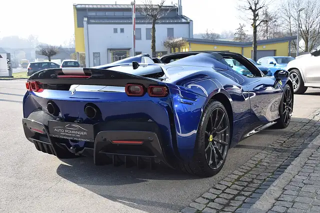 Ferrari SF90 Spider *Assetto Fiorano*Full Carbon*Racingstripe*TwoTo... Ansicht 3