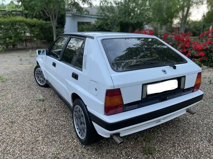 Lancia Delta 1989, foto 5