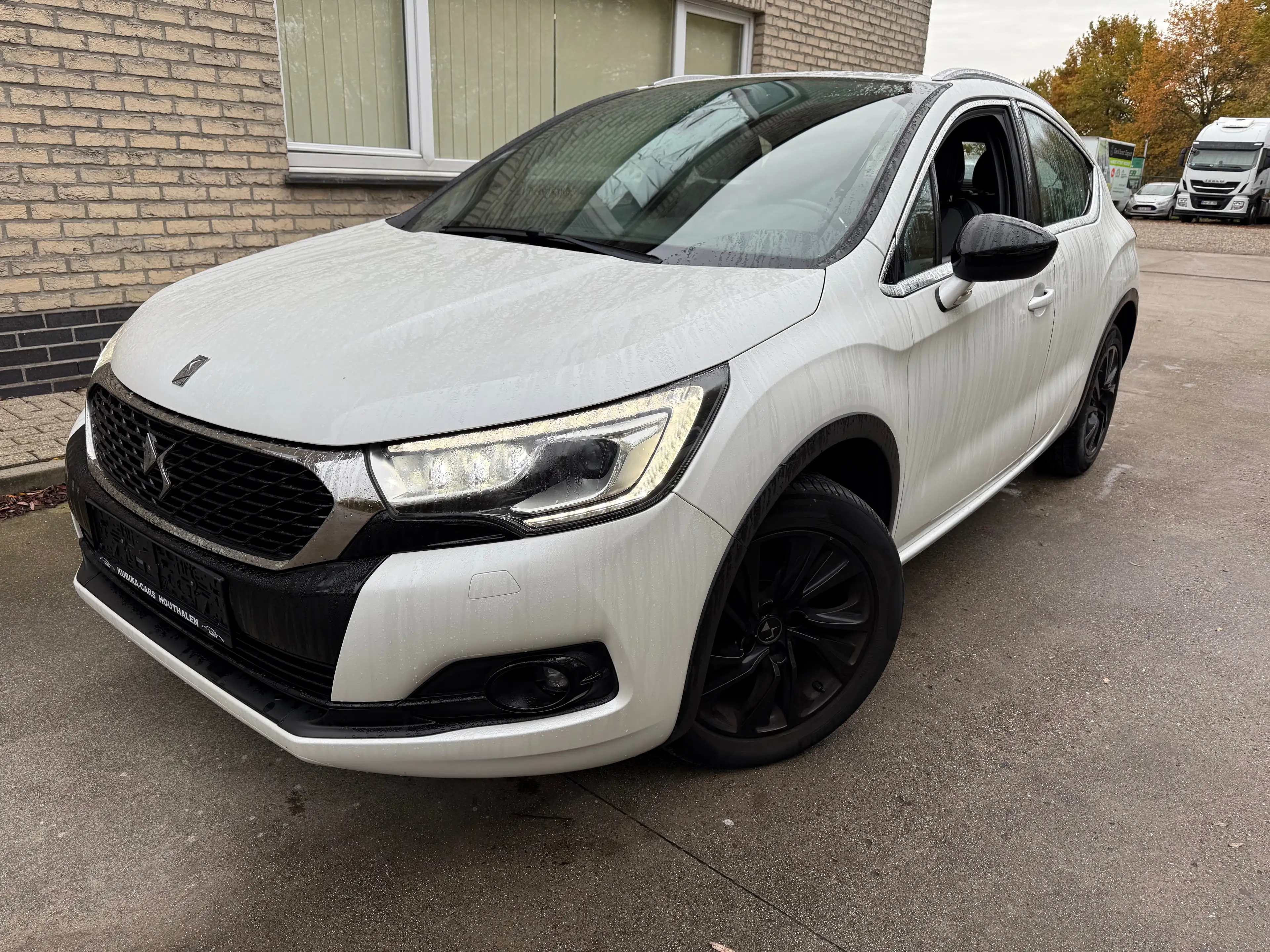 DS Automobiles DS 4 Crossback DS 4 Crossback 1.2