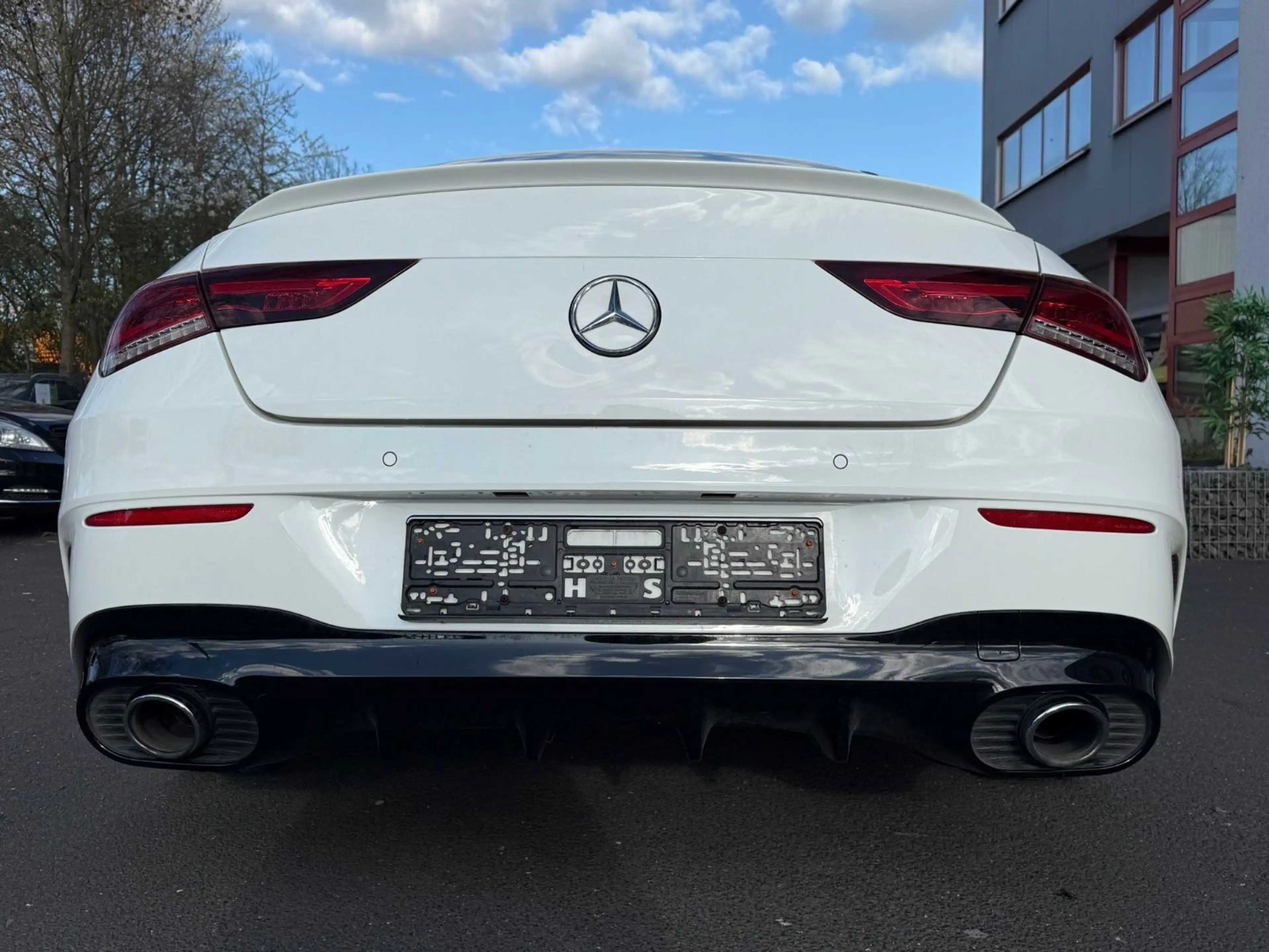 Mercedes-Benz CLA 35 AMG 4Matic~PANO~MBUX~LEDER — photo 10