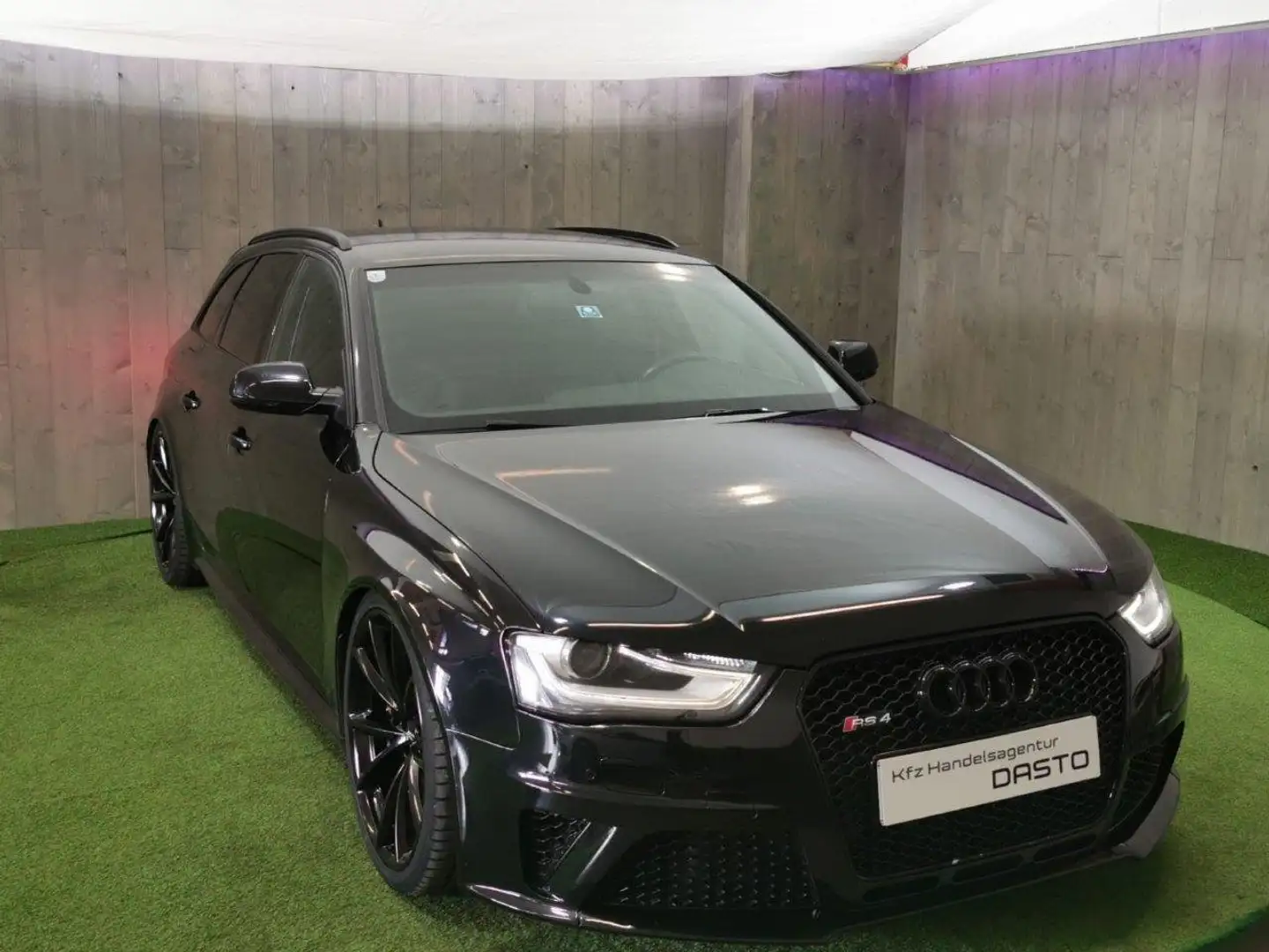 Audi RS4 RS4 Avant 4,2 FSI quattro S-tronic Schwarz - 1