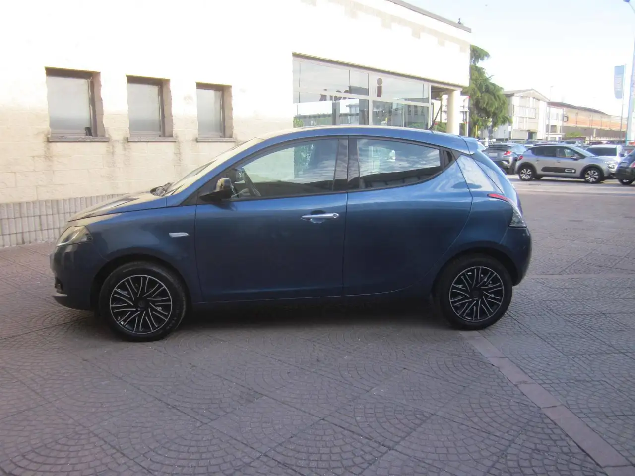 Lancia Ypsilon 2022 — фото 9