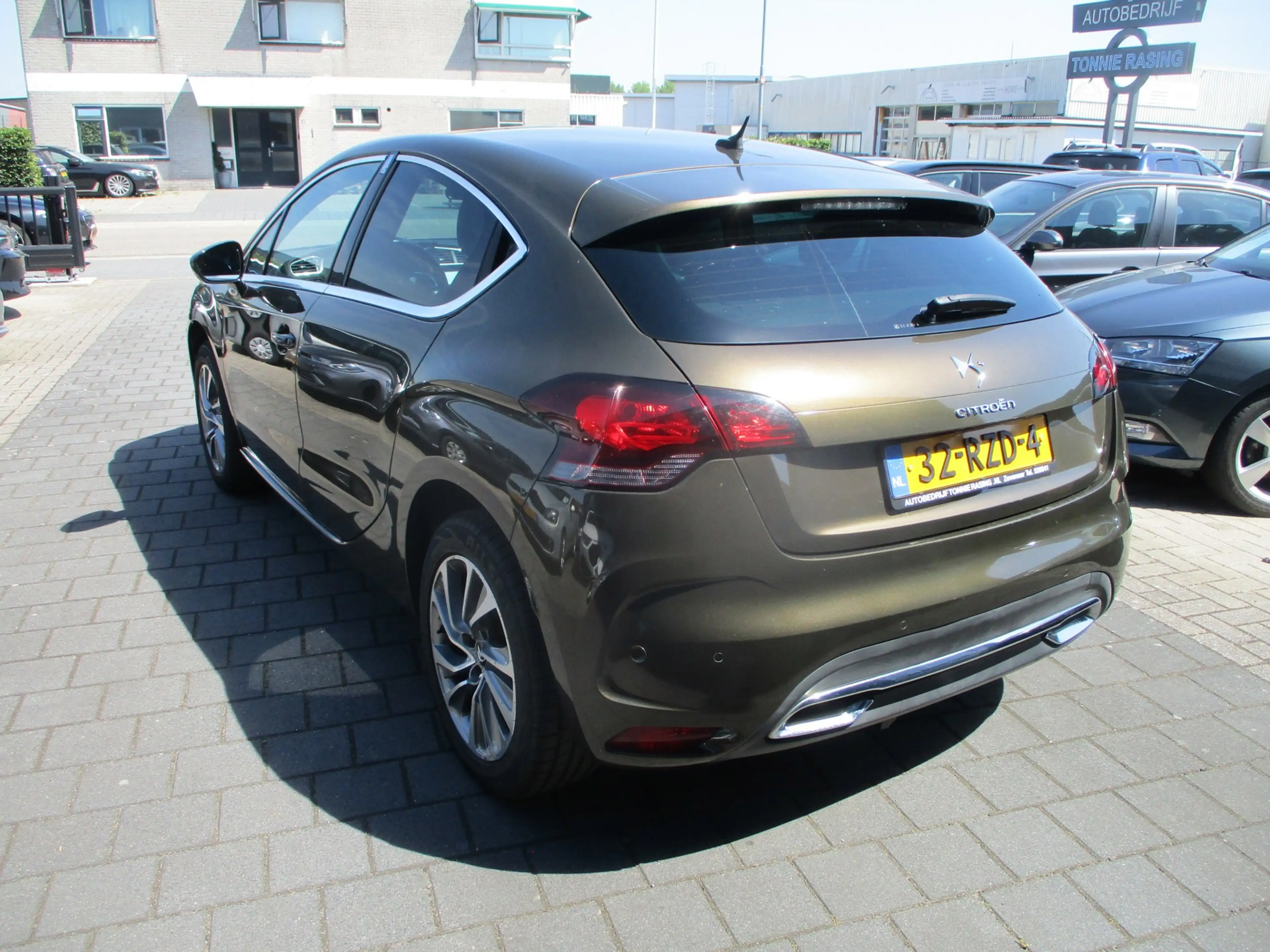 Citroen DS4 1.6 THP So Chic — photo 2