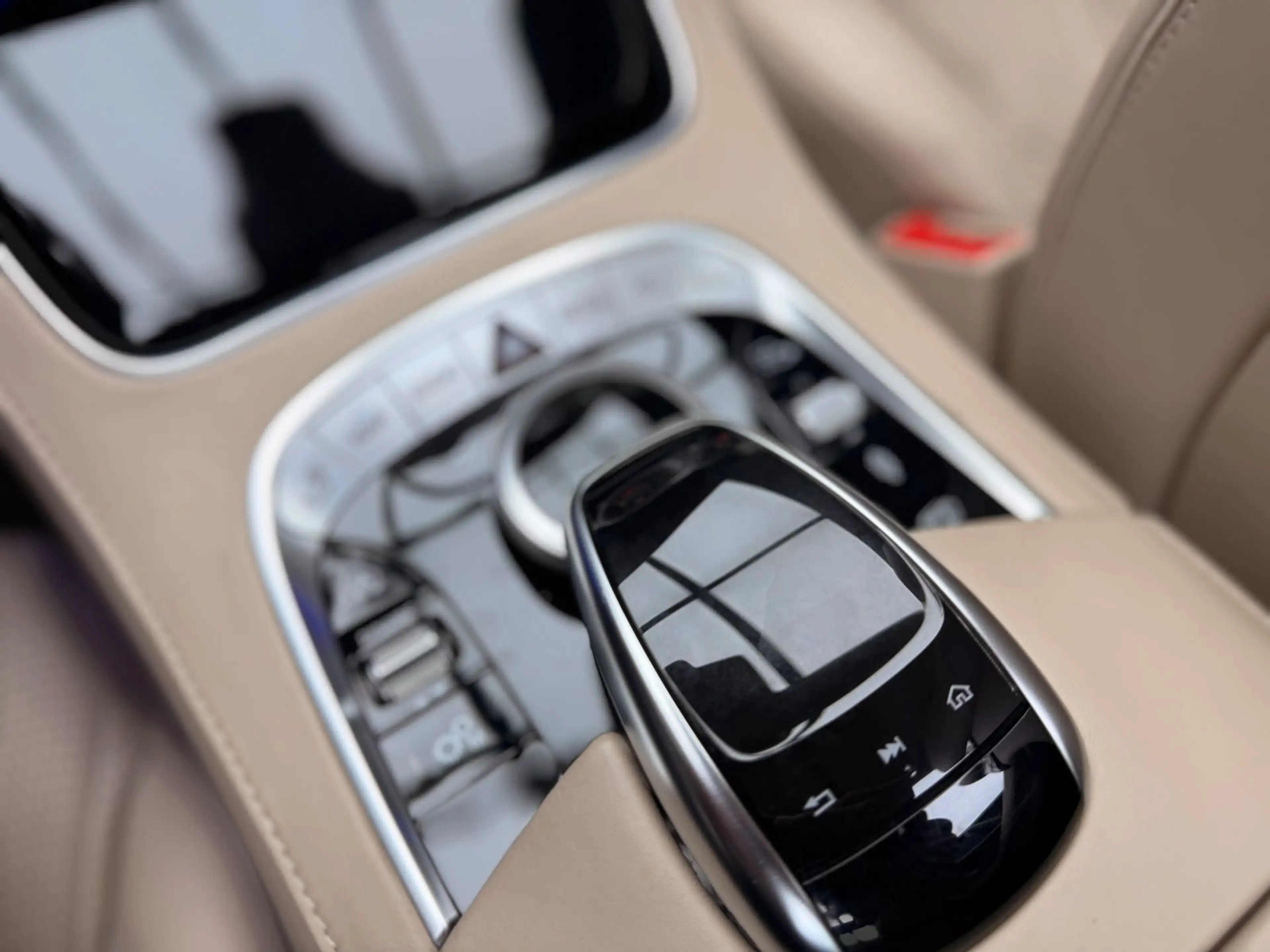 Mercedes-Benz S 63 AMG 4Matic+ L |EXCLUSIVE|KERAMIK|PANO|TV — photo 13