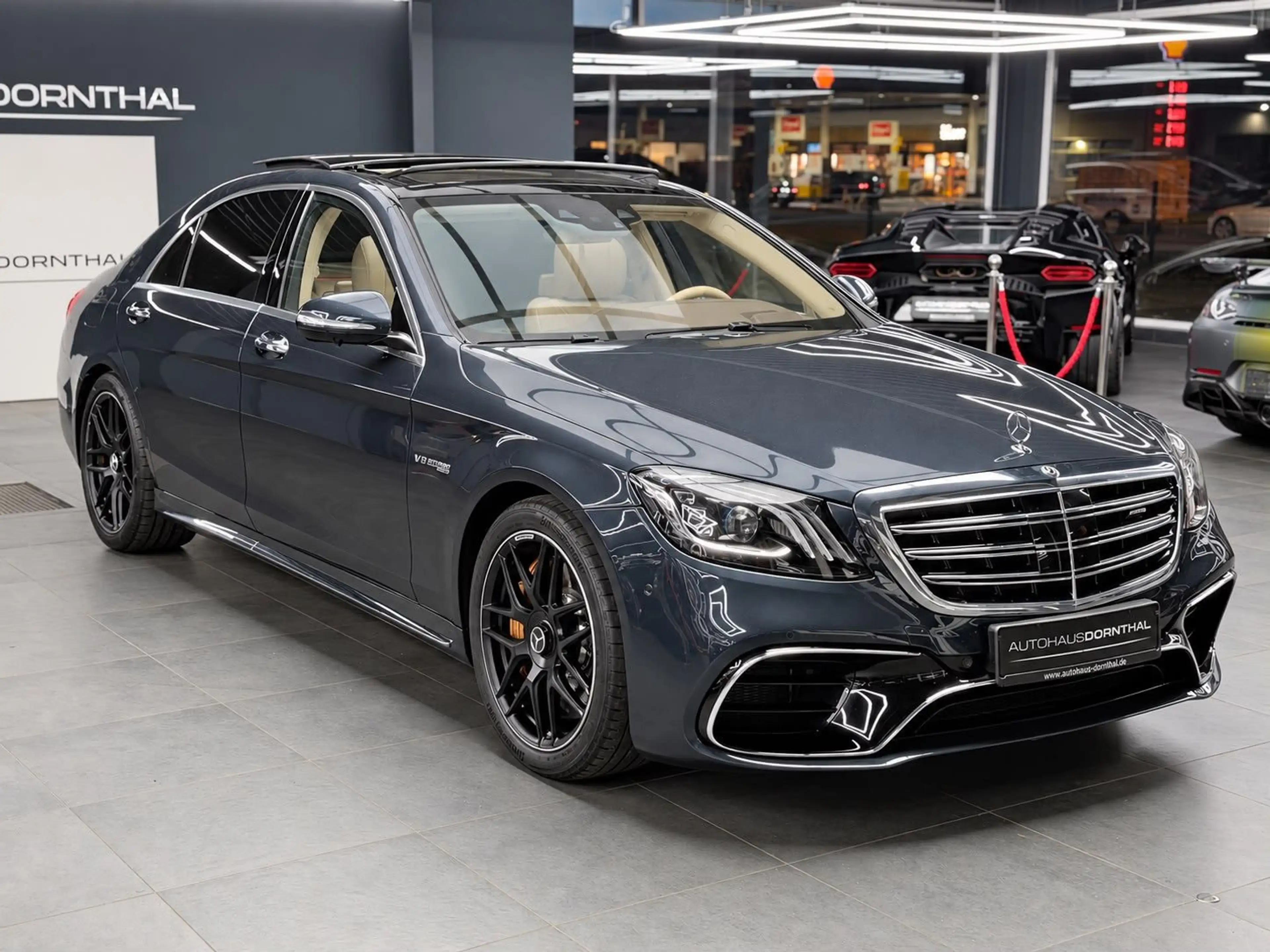 Mercedes-Benz S 63 AMG 4Matic+ L |EXCLUSIVE|KERAMIK|PANO|TV — photo 5