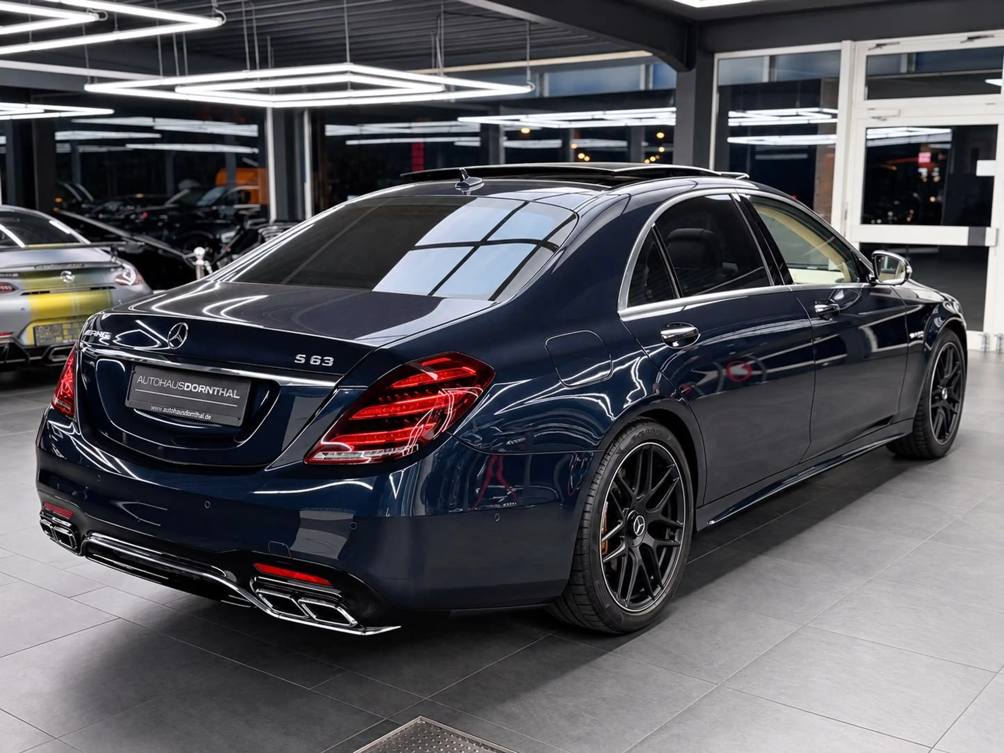 Mercedes-Benz S 63 AMG 4Matic+ L |EXCLUSIVE|KERAMIK|PANO|TV — photo 7
