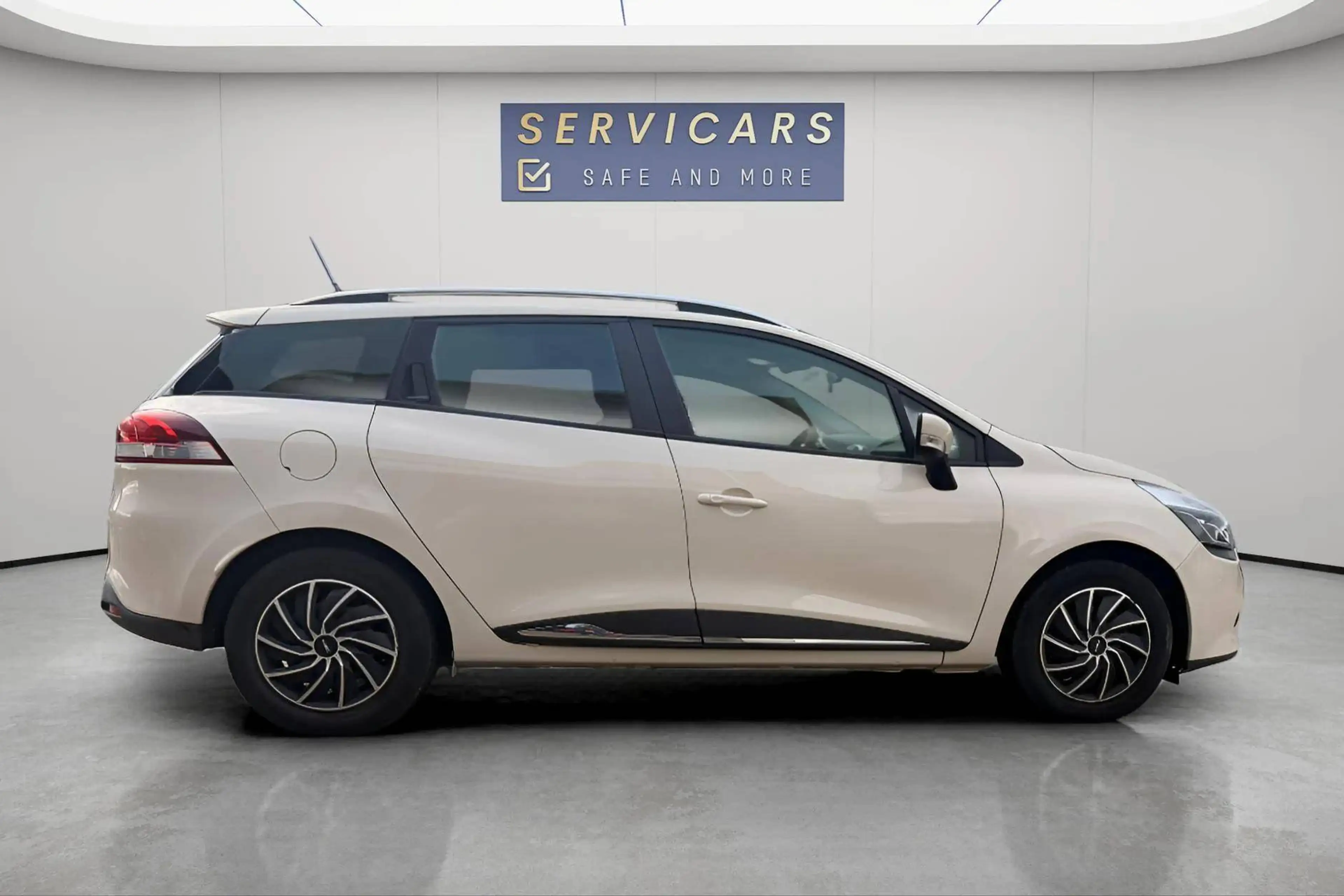 Renault Clio @ Servicars Fleurus - 0451/065.214 Renault Clio Break 1.2i - Garantie 12 mois - Historique avec factures — photo 8
