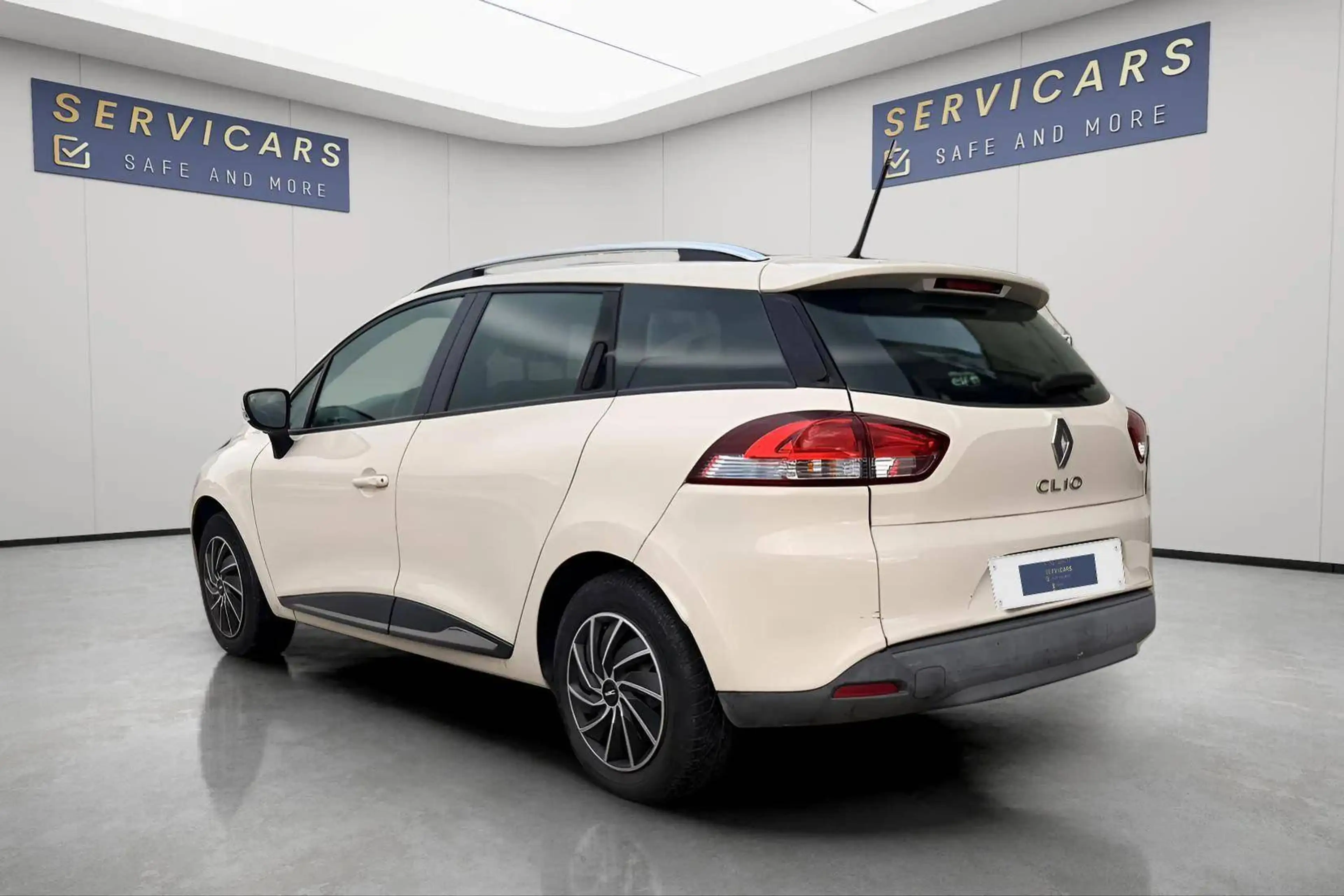 Renault Clio @ Servicars Fleurus - 0451/065.214 Renault Clio Break 1.2i - Garantie 12 mois - Historique avec factures — photo 5