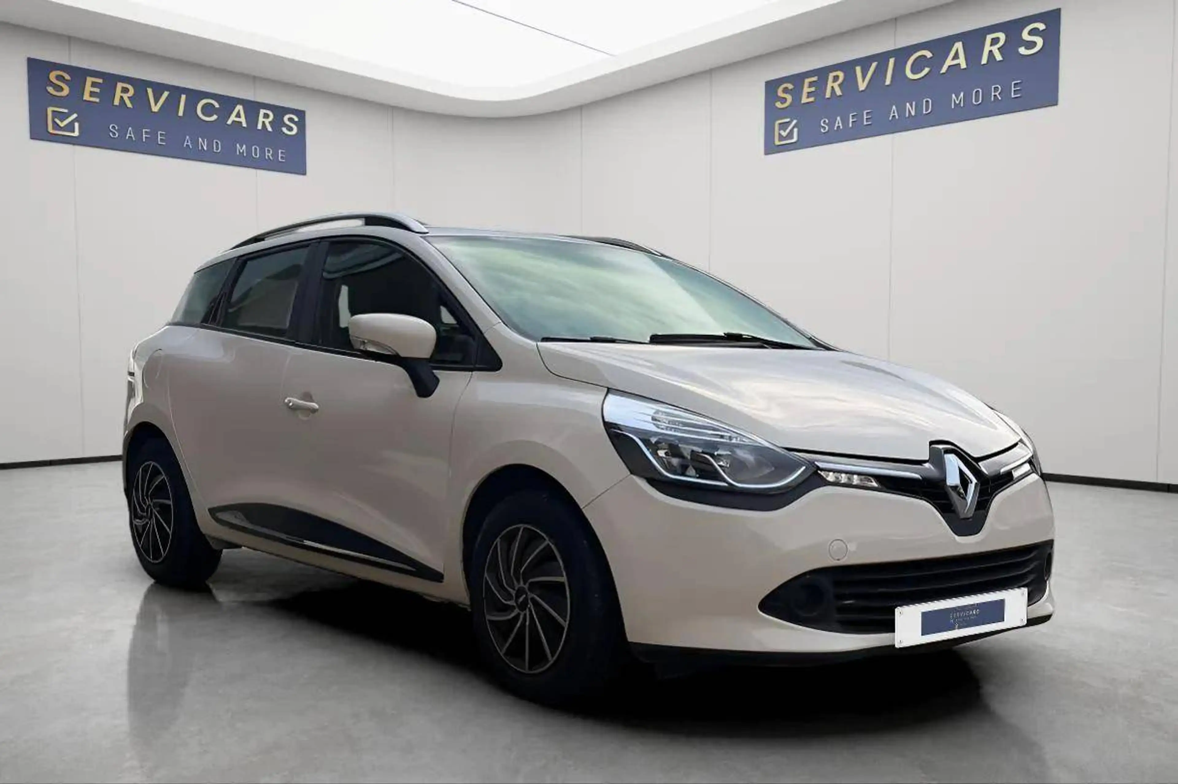 Renault Clio @ Servicars Fleurus - 0451/065.214 Renault Clio Break 1.2i - Garantie 12 mois - Historique avec factures — photo 4