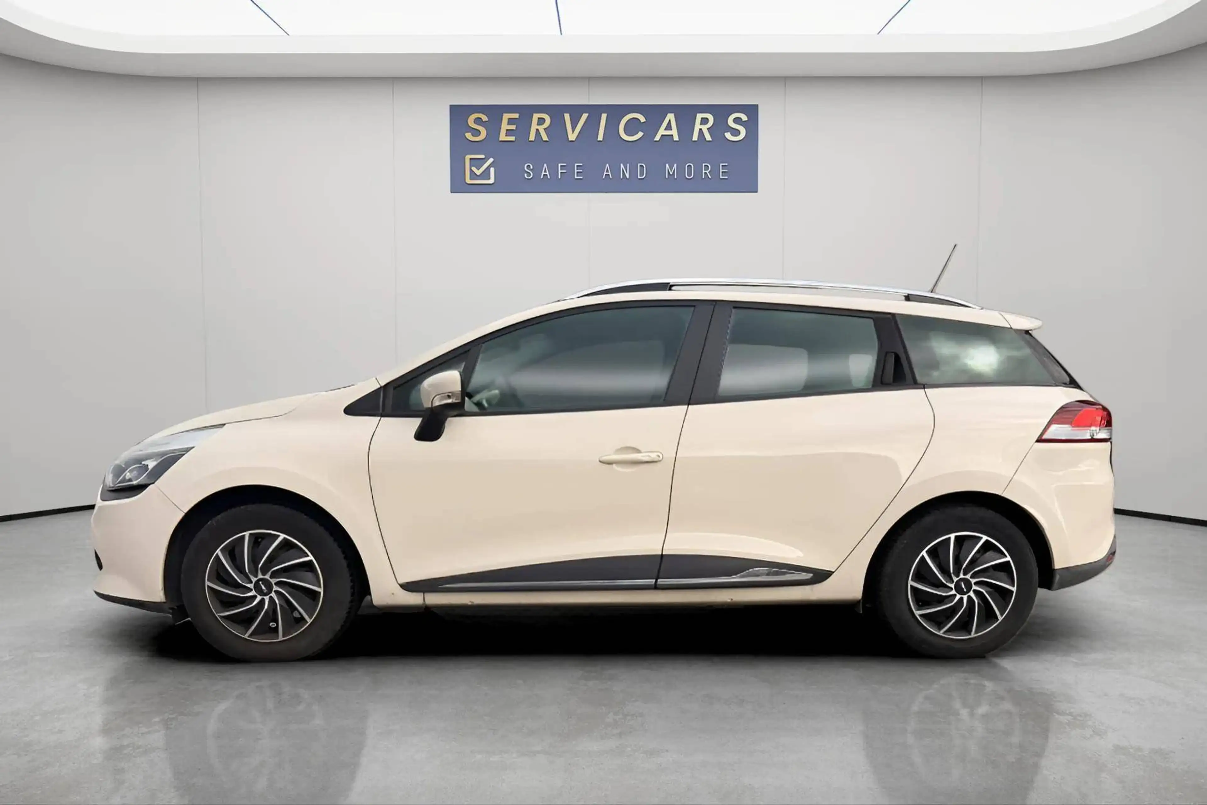 Renault Clio @ Servicars Fleurus - 0451/065.214 Renault Clio Break 1.2i - Garantie 12 mois - Historique avec factures — photo 9