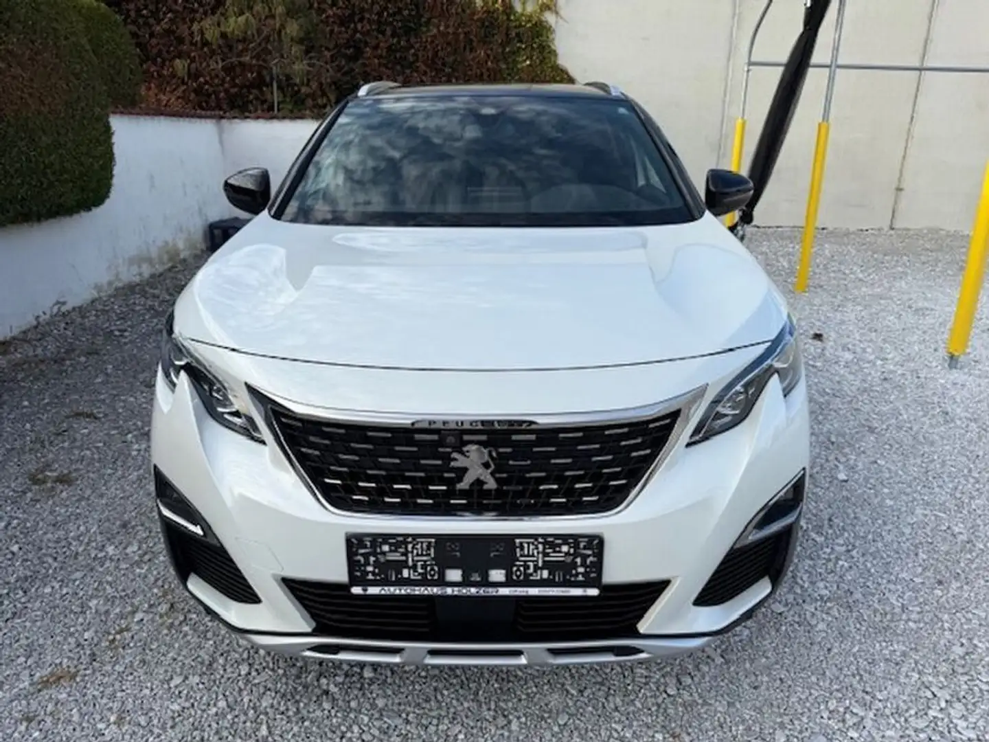 Peugeot 3008 GT Line EAT8 Weiß - 2