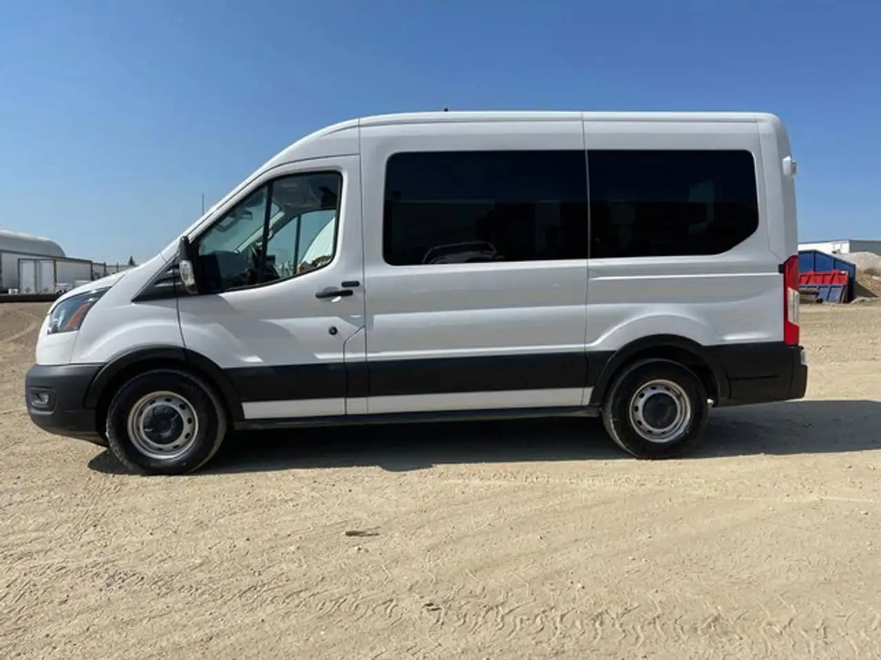 Ford Transit Passenger Wagon снимка Ford Transit Passenger Wagon