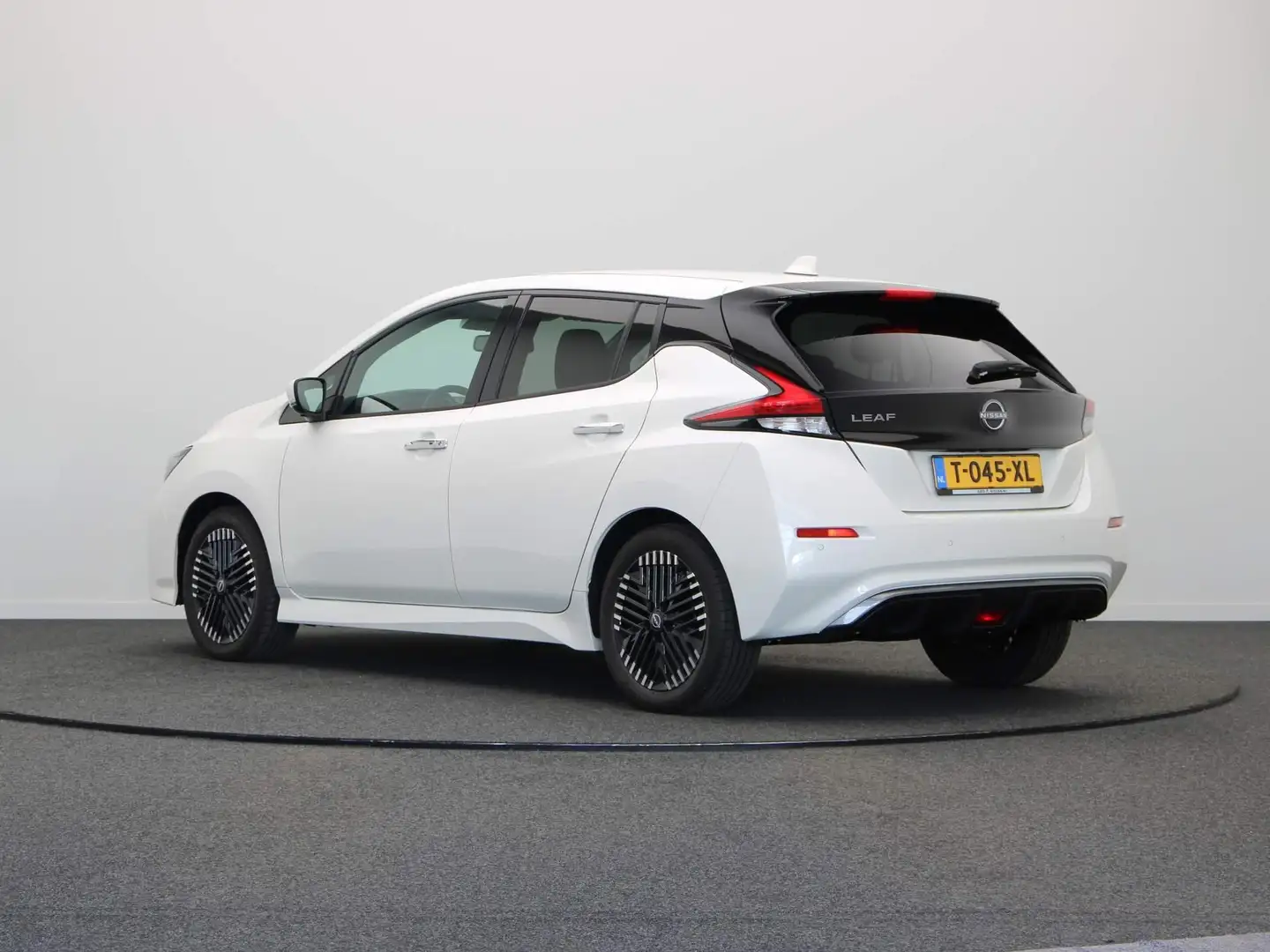 Nissan Leaf N-Connecta 40 kWh | Rijklaarprijs!! | Rondomzicht Wit - 2