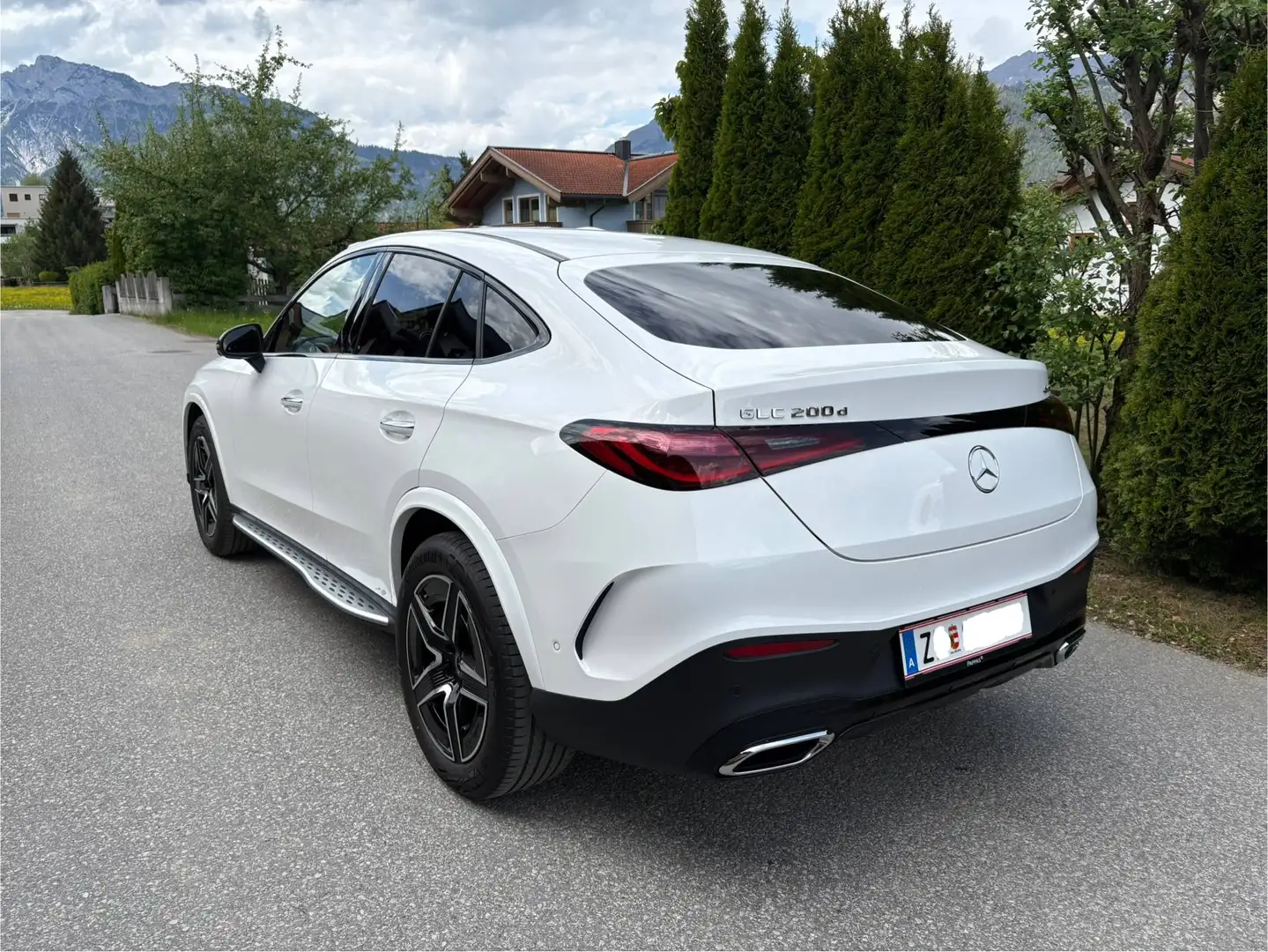 Mercedes-Benz GLC 200 GLC 200d Coupé MHEV 4MATIC Osterreich Edition Aut. Osterreich Edition Weiß - 2