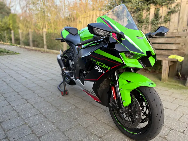 Kawasaki Ninja ZX-10R - foto 3