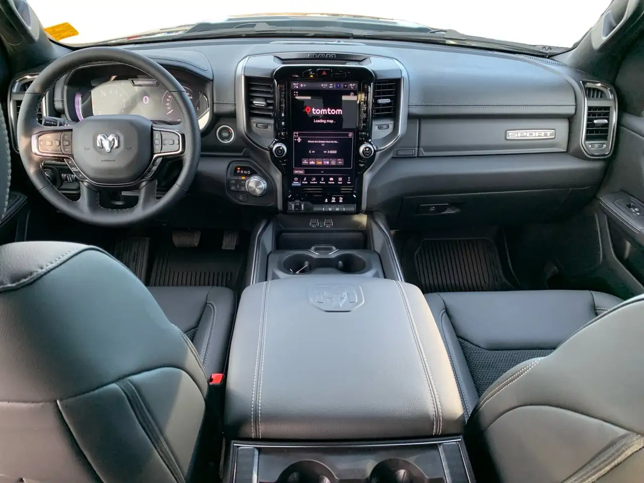 RAM 1500 снимка RAM 1500