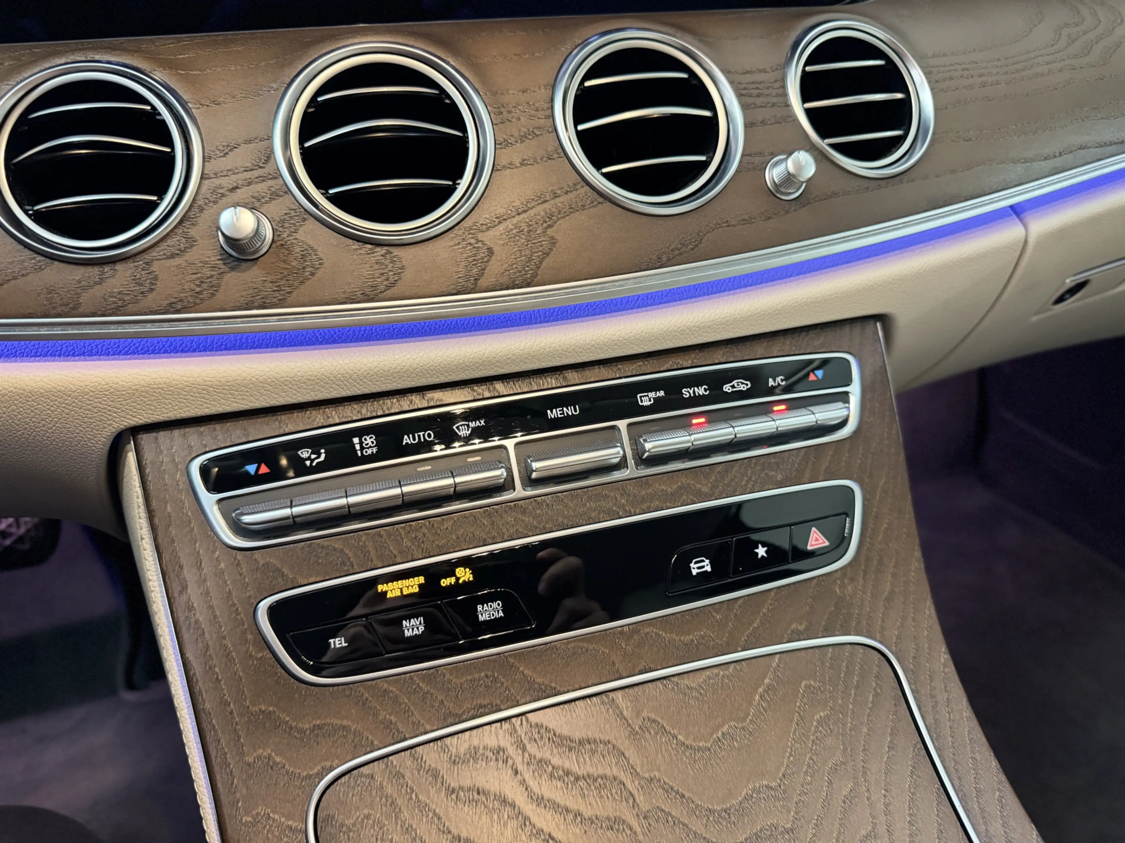 Mercedes-Benz E 220 d 4MATIC | Luchtver. | Widescreen | Camera — photo 6