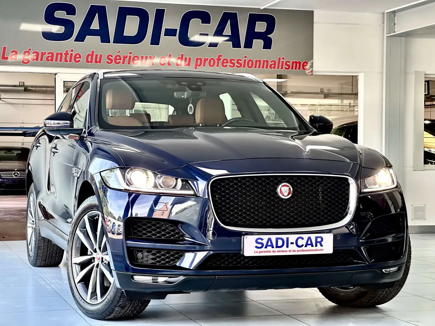 Jaguar F-Pace 3.0 D 300cv V6 AWD - PORTOFOLIO - FULL OPT. Bleu - 1