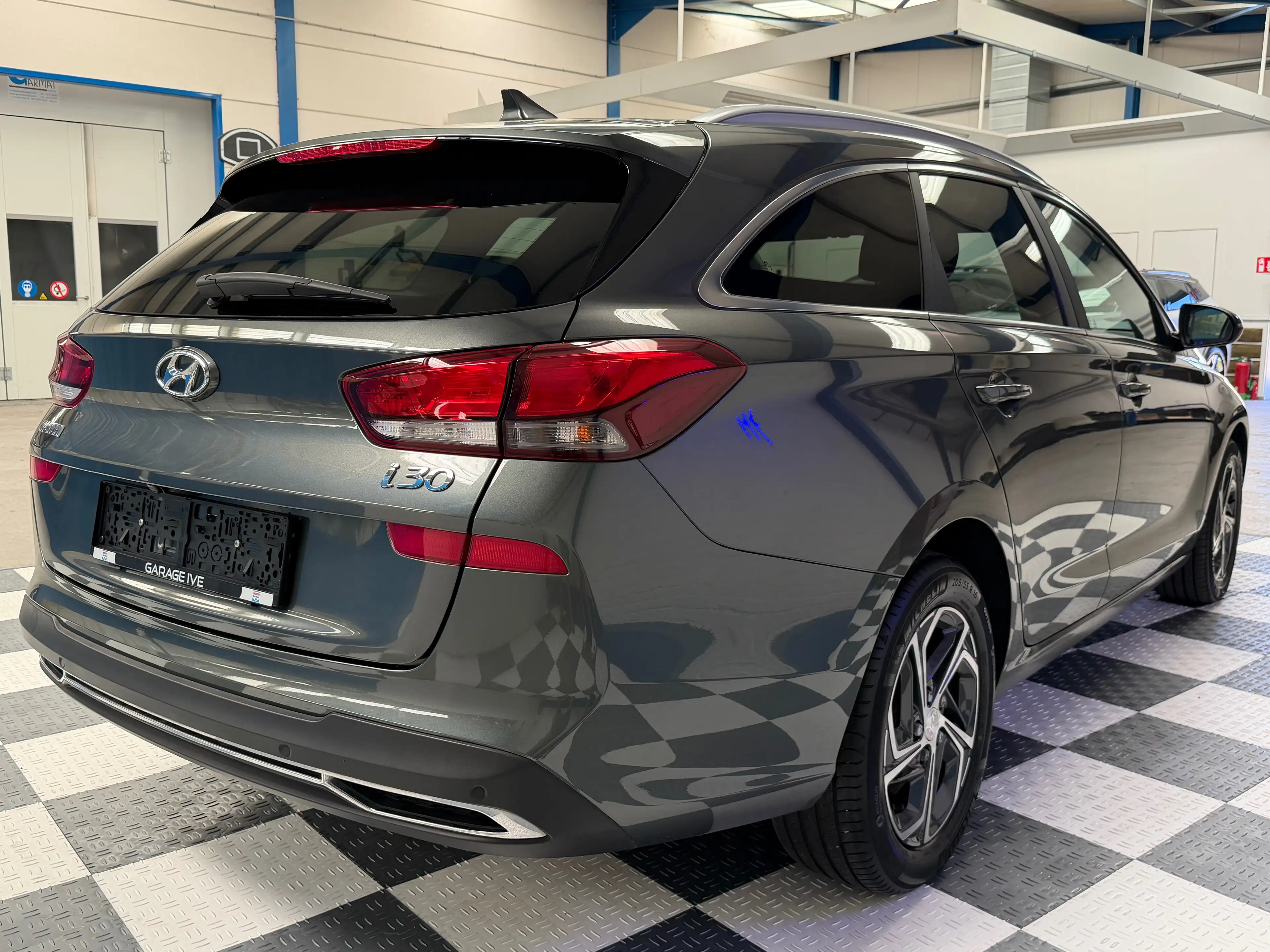 Hyundai i30 — photo 3