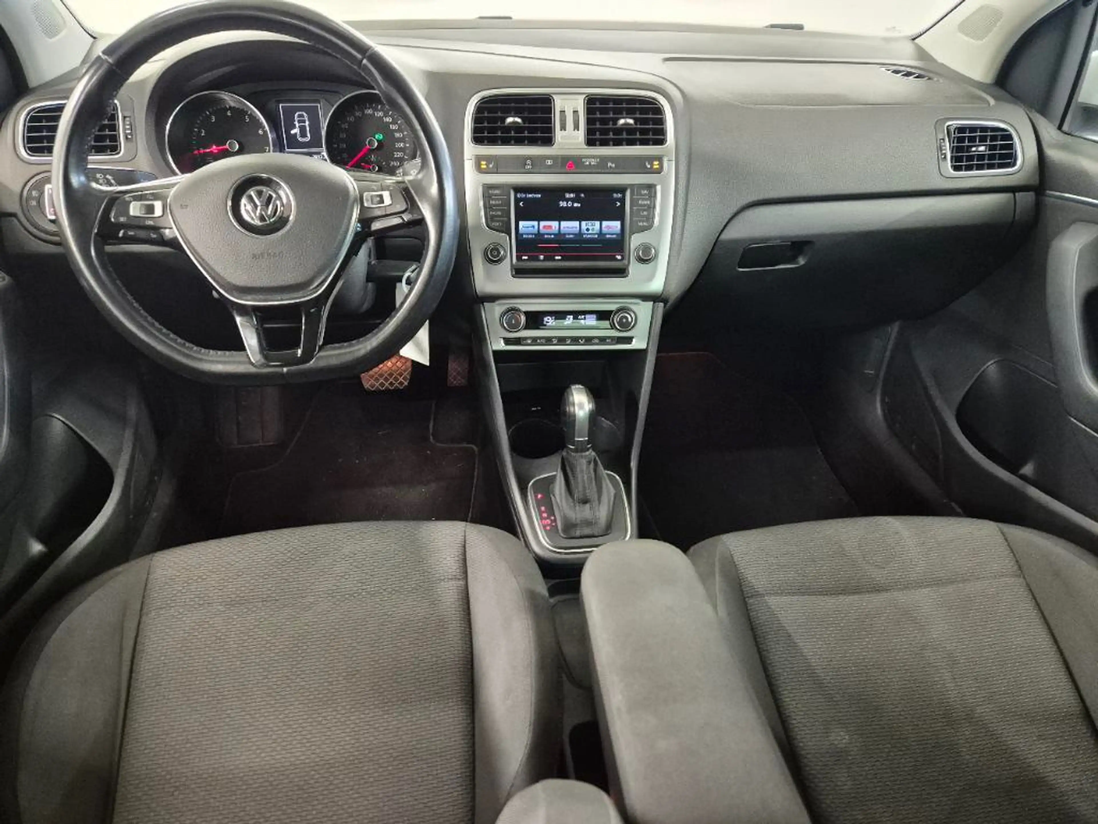 Volkswagen Polo 1.2 TSI Highline/ AUTOMAAT/ CARPLAY — photo 7