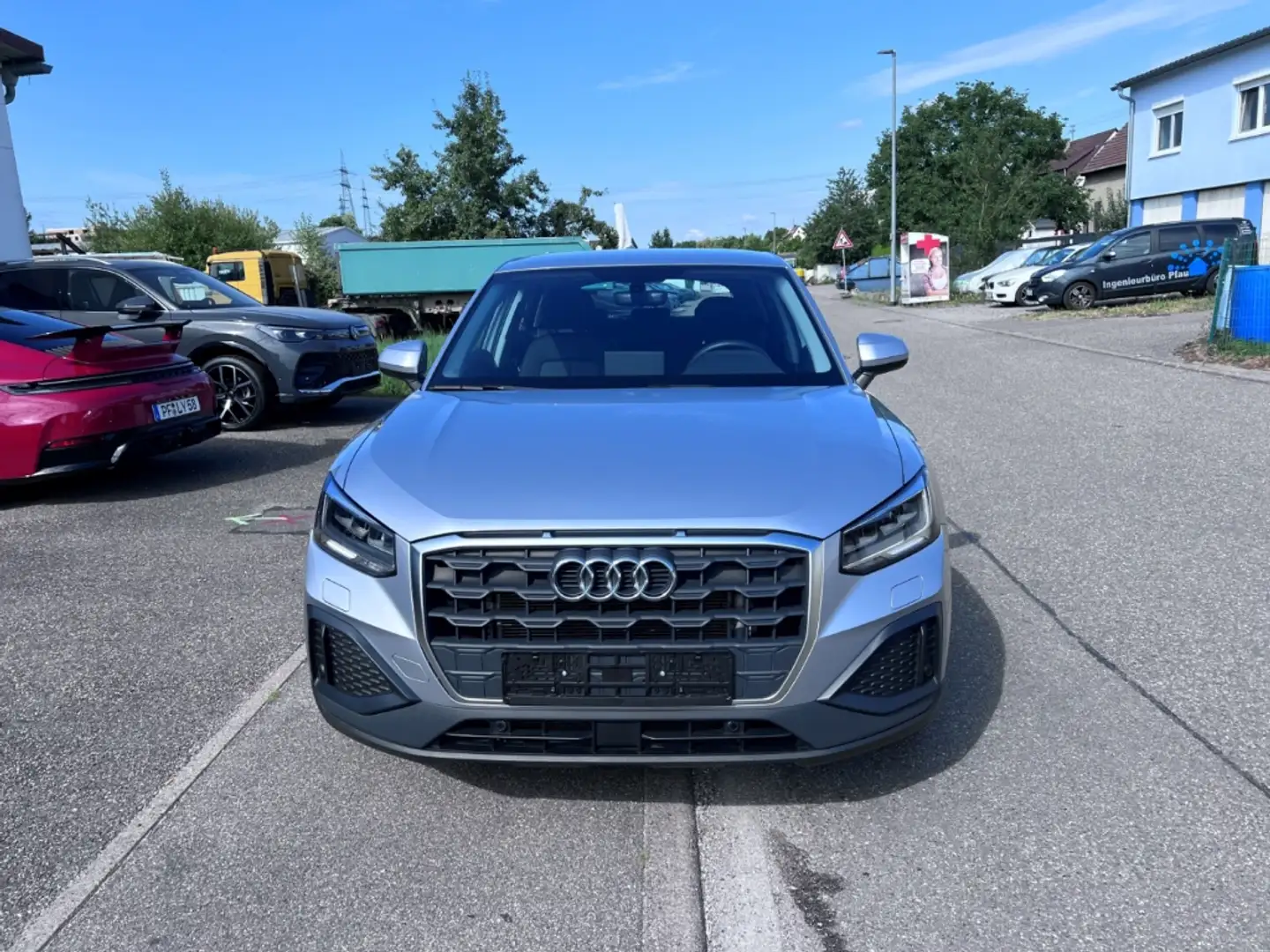 Audi Q2 35 1.5TFSI S tronic LED NAVI RFK KEY eHECK SHZ PDC Silber - 2