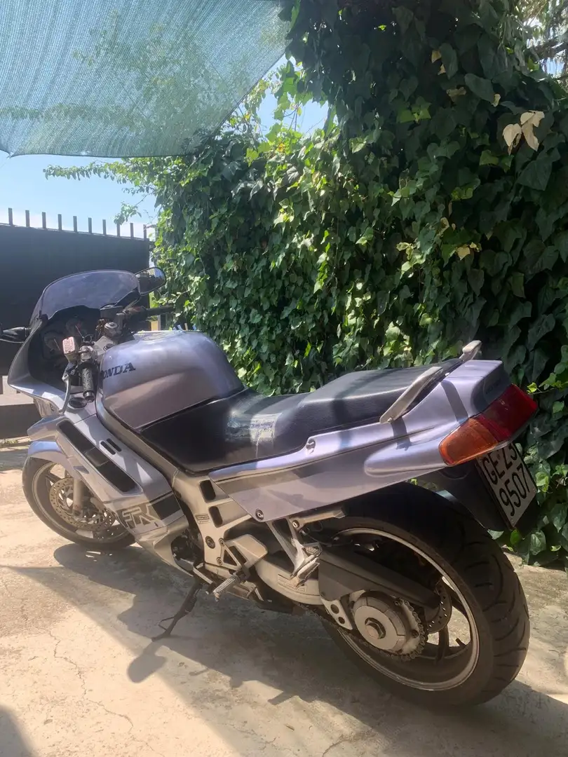 Honda VFR 750 F Mauve - 2
