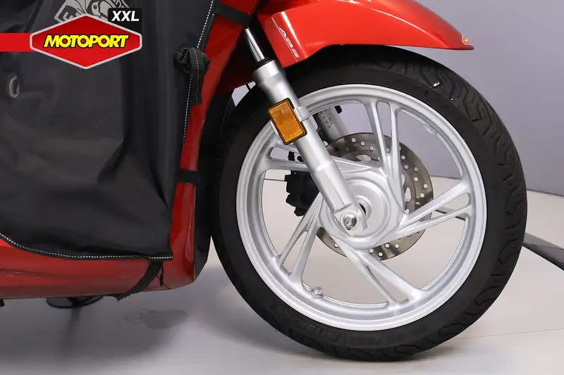 Honda SH 150 - foto 7