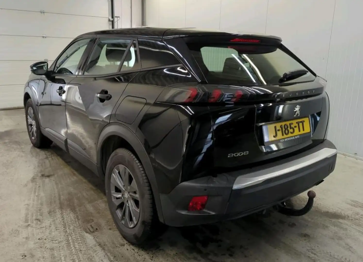 Peugeot 2008 1.5 HDi Blue Active / Trekhaak / Airco-ecc./ Camer Zwart - 2