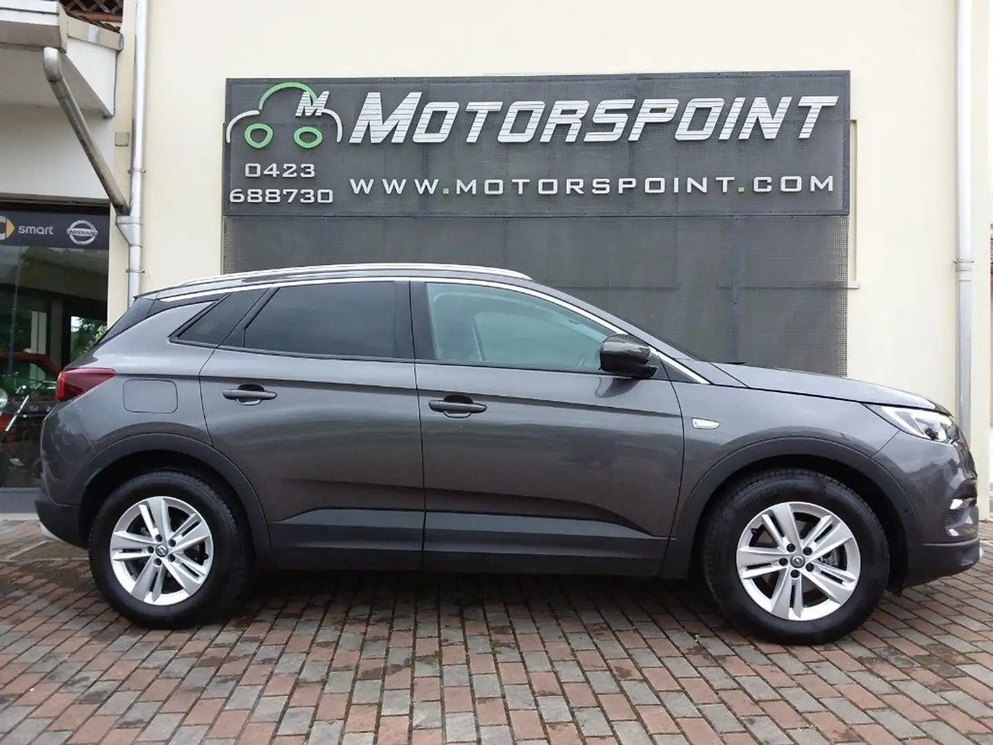 Opel Grandland X 1.5 diesel Automatico Start&Stop Advance Grigio - 1
