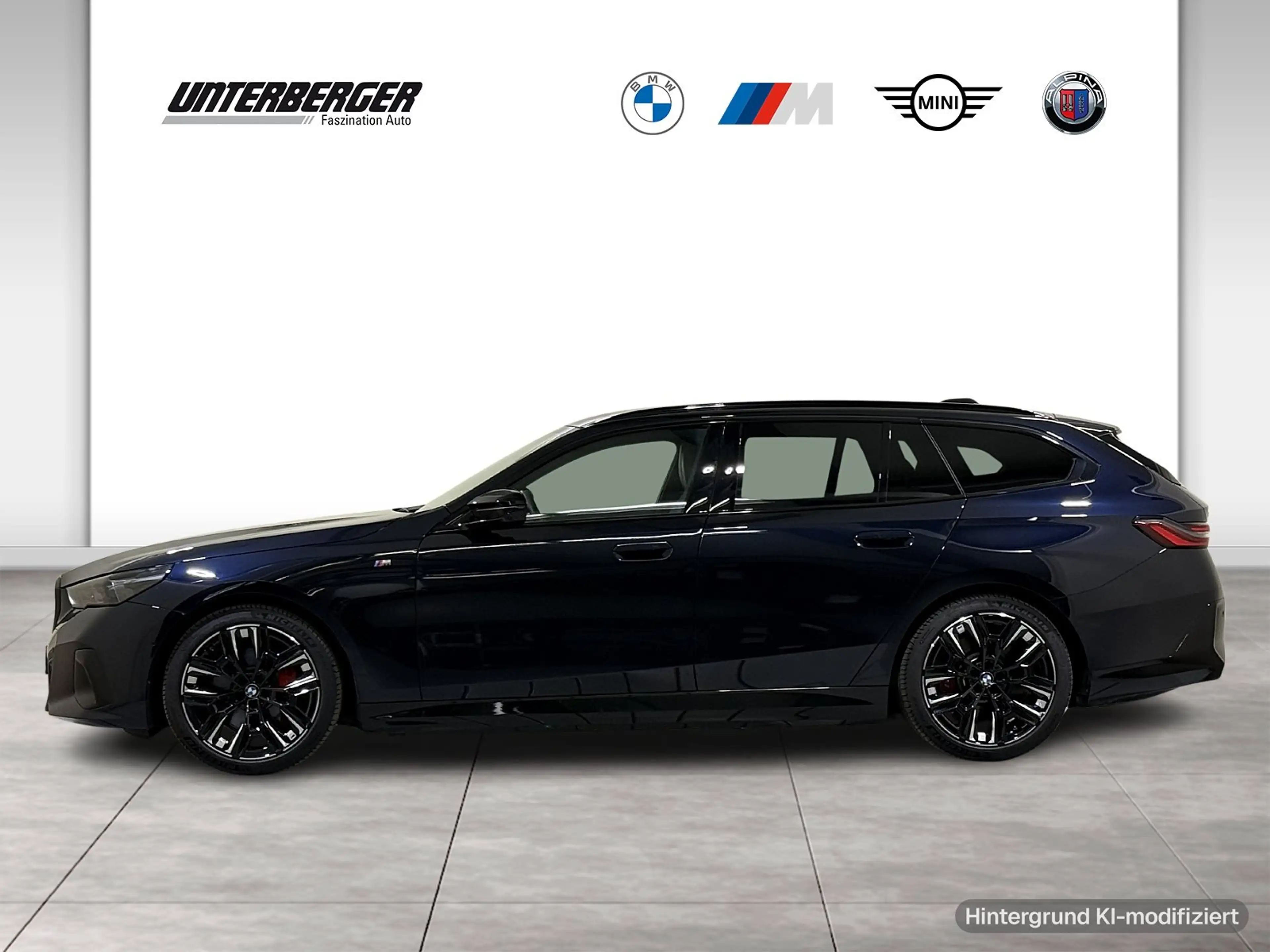 BMW i5 M60 xDrive Touring Pro AHK B&W ACC 360° Pano — photo 2