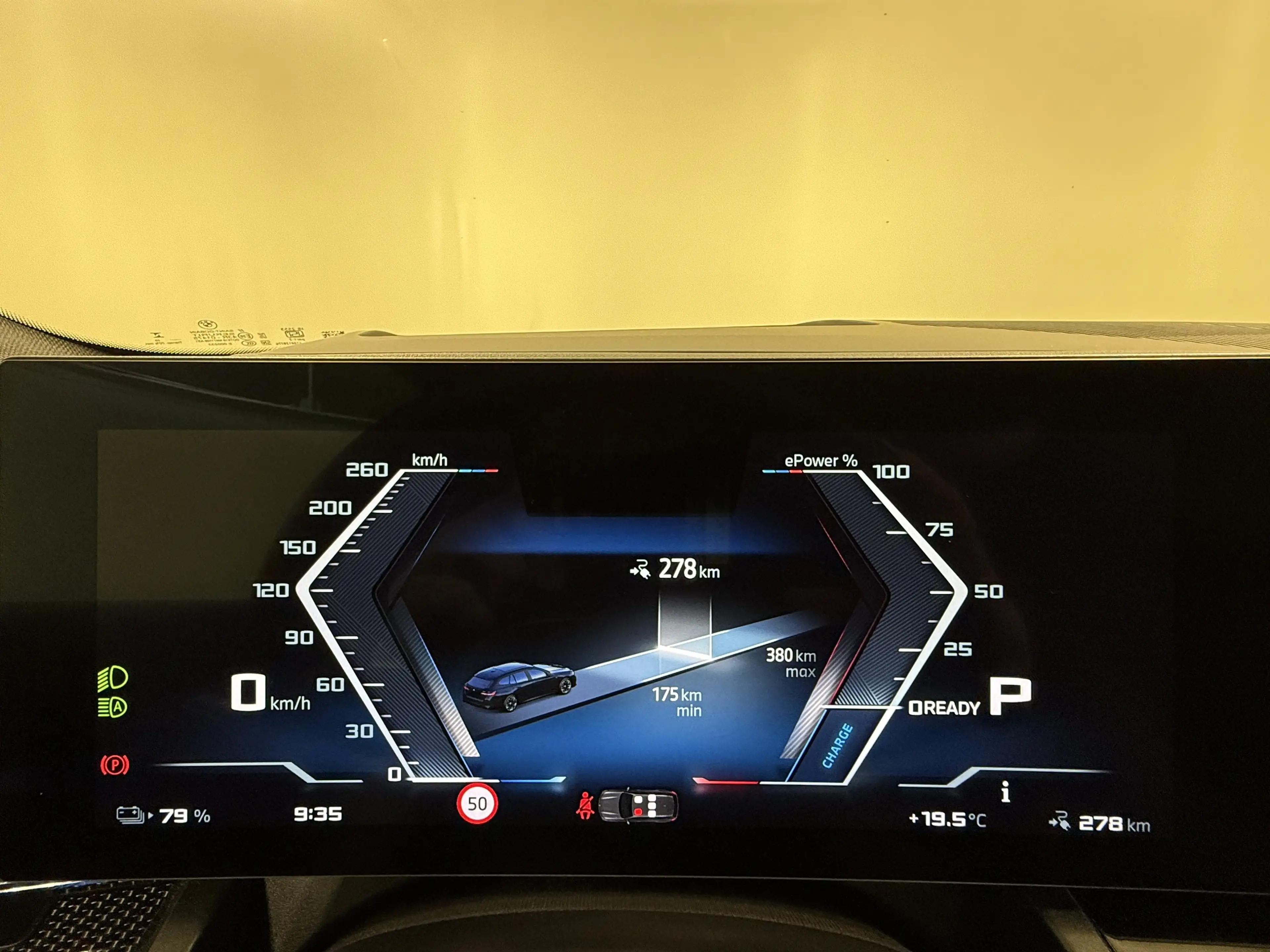 BMW i5 M60 xDrive Touring Pro AHK B&W ACC 360° Pano — photo 13