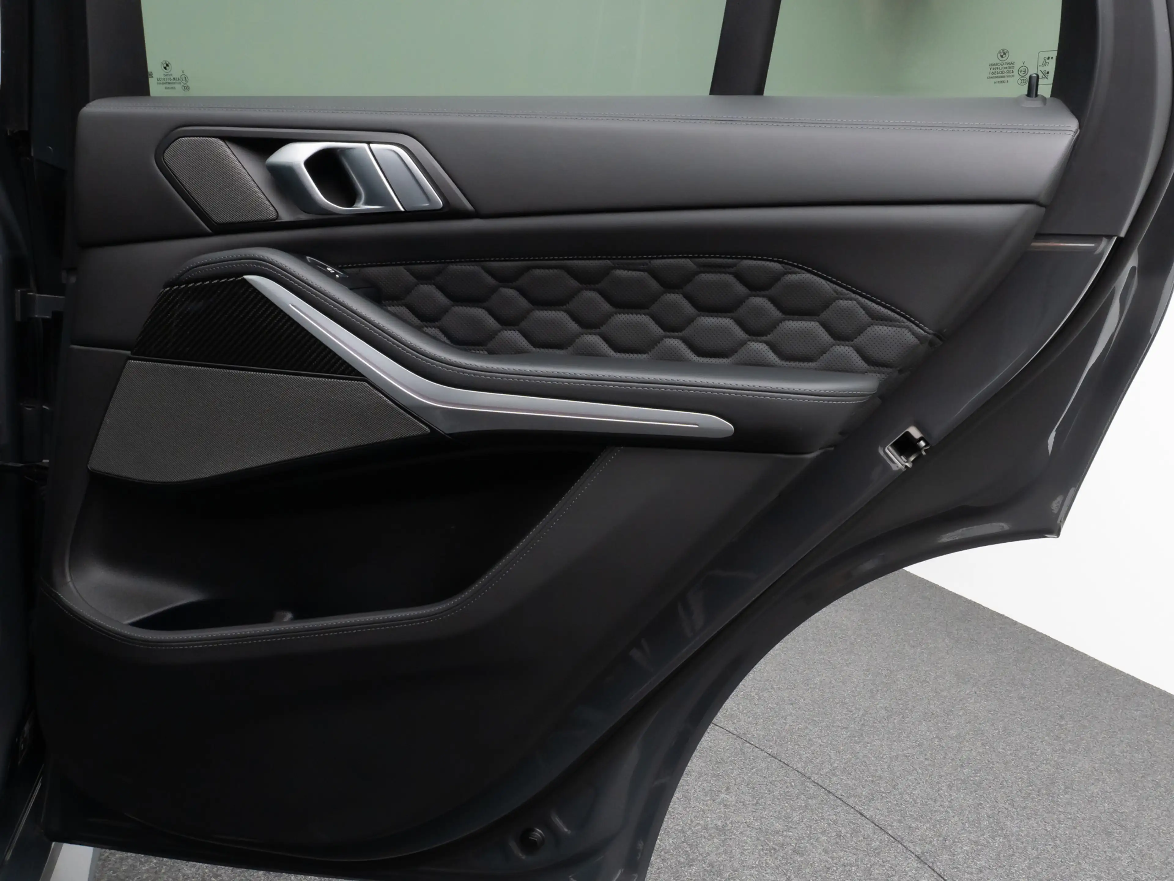BMW X5 M Competition Panorama Laser 360°DAB DisplKey — photo 32