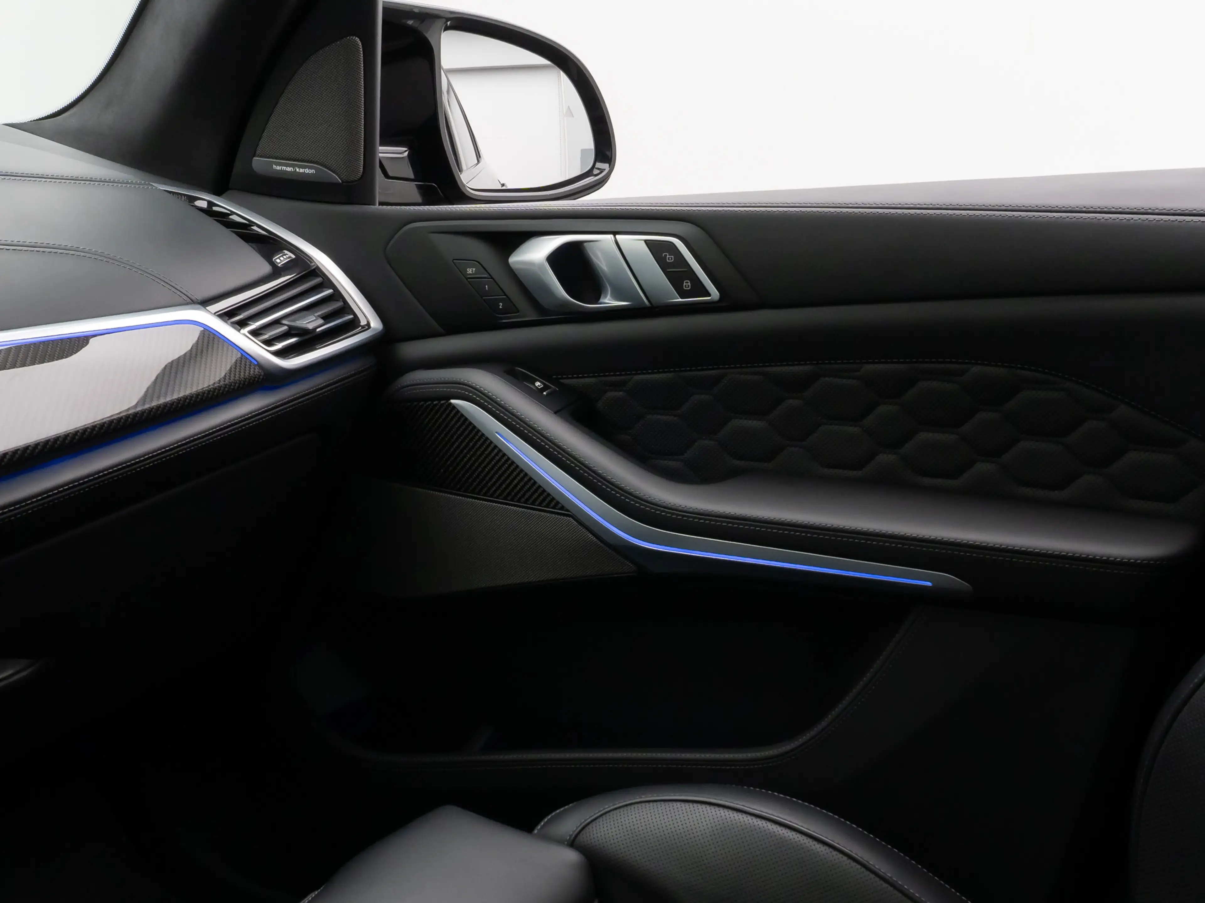 BMW X5 M Competition Panorama Laser 360°DAB DisplKey — photo 33