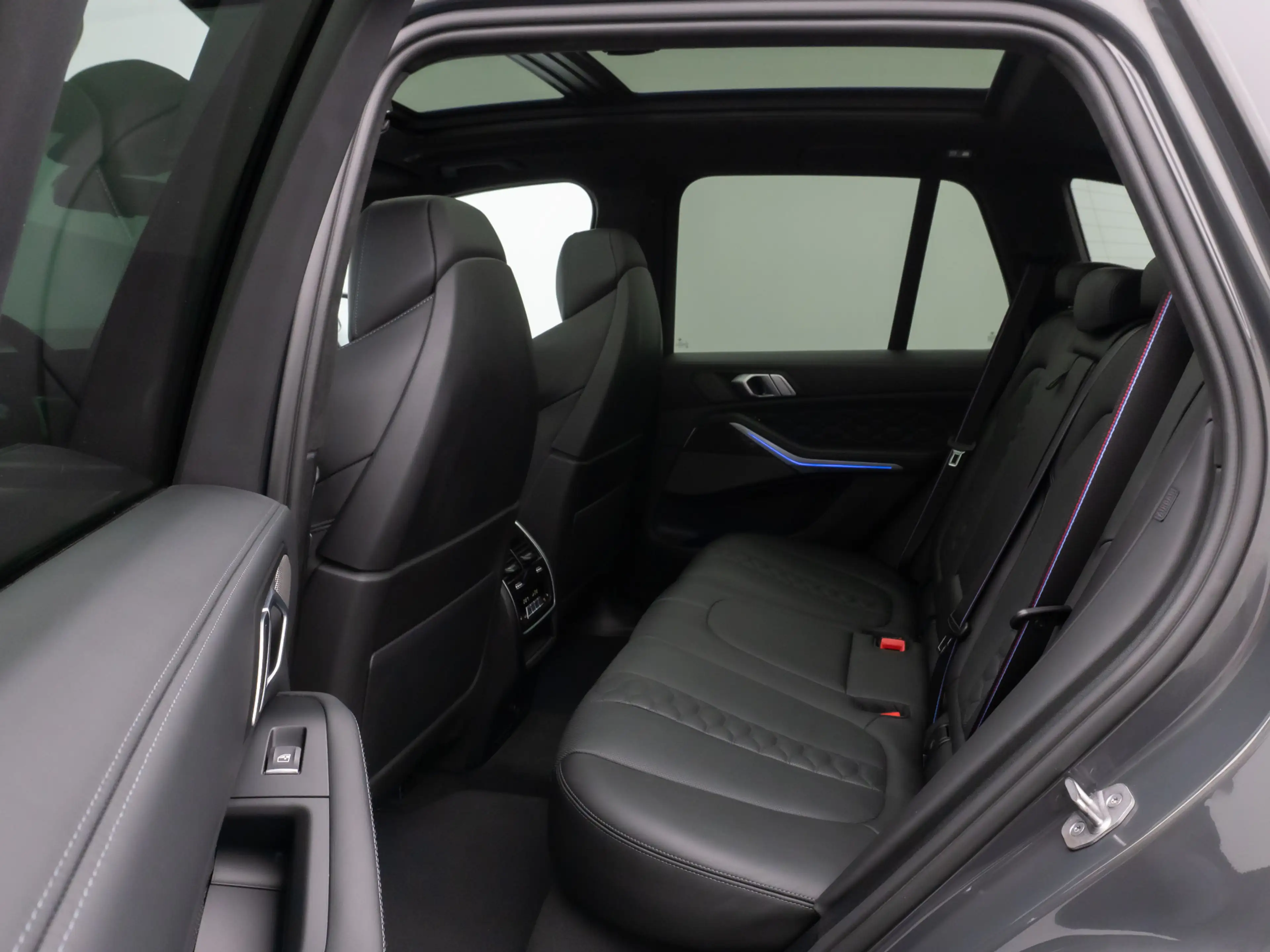 BMW X5 M Competition Panorama Laser 360°DAB DisplKey — photo 25