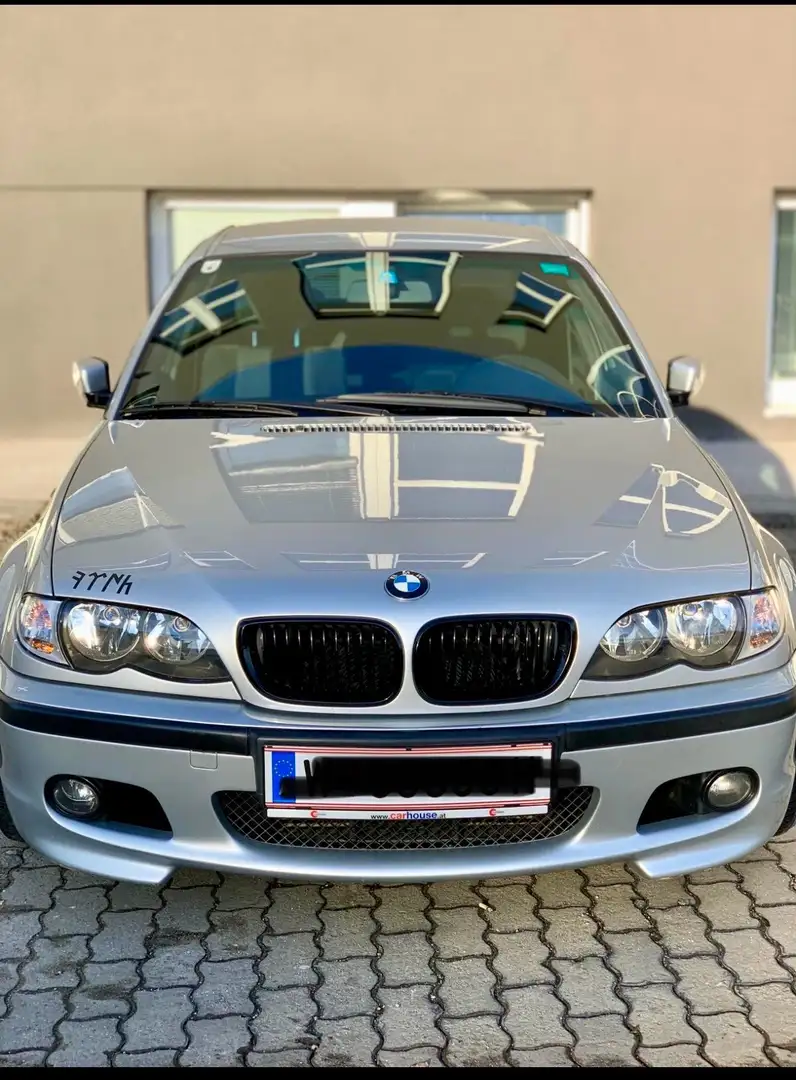 BMW 330 - 1