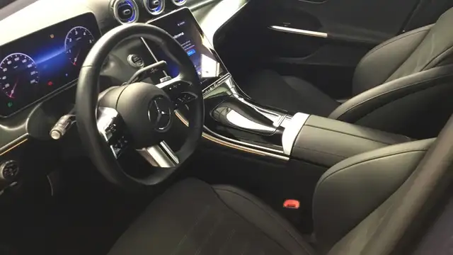 Mercedes-Benz C-Class view 6