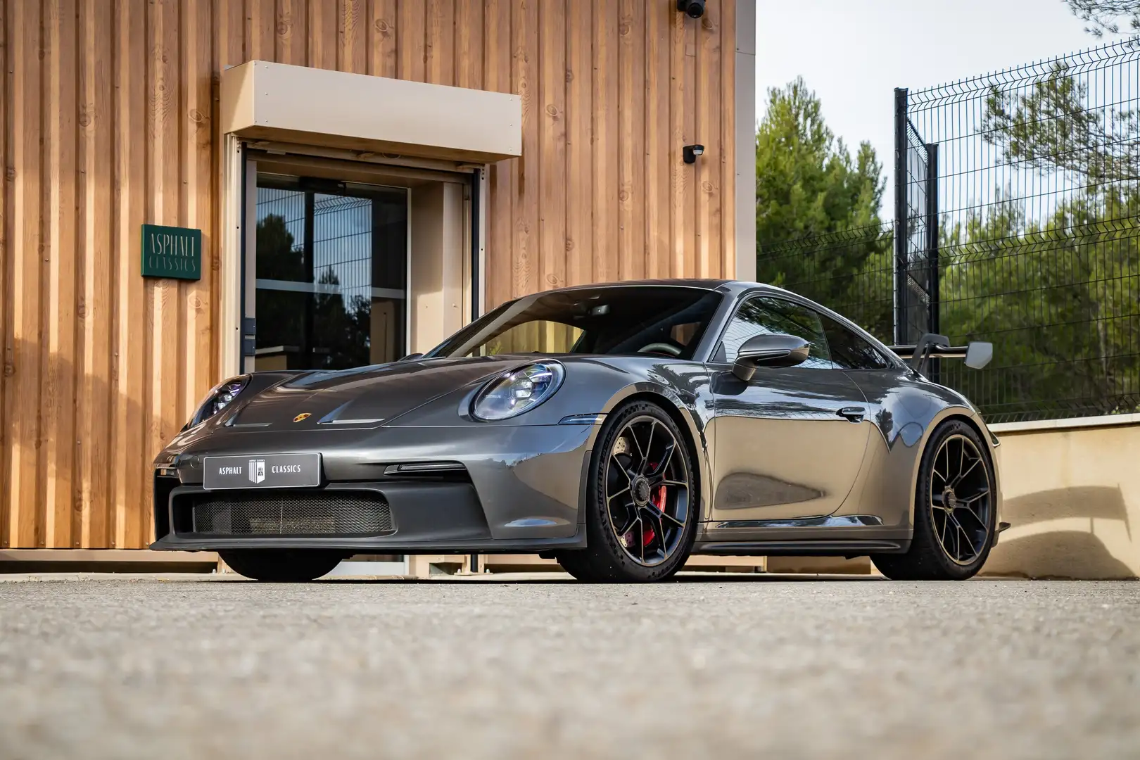 Porsche 911 992 GT3 Clubsport Grau - 2