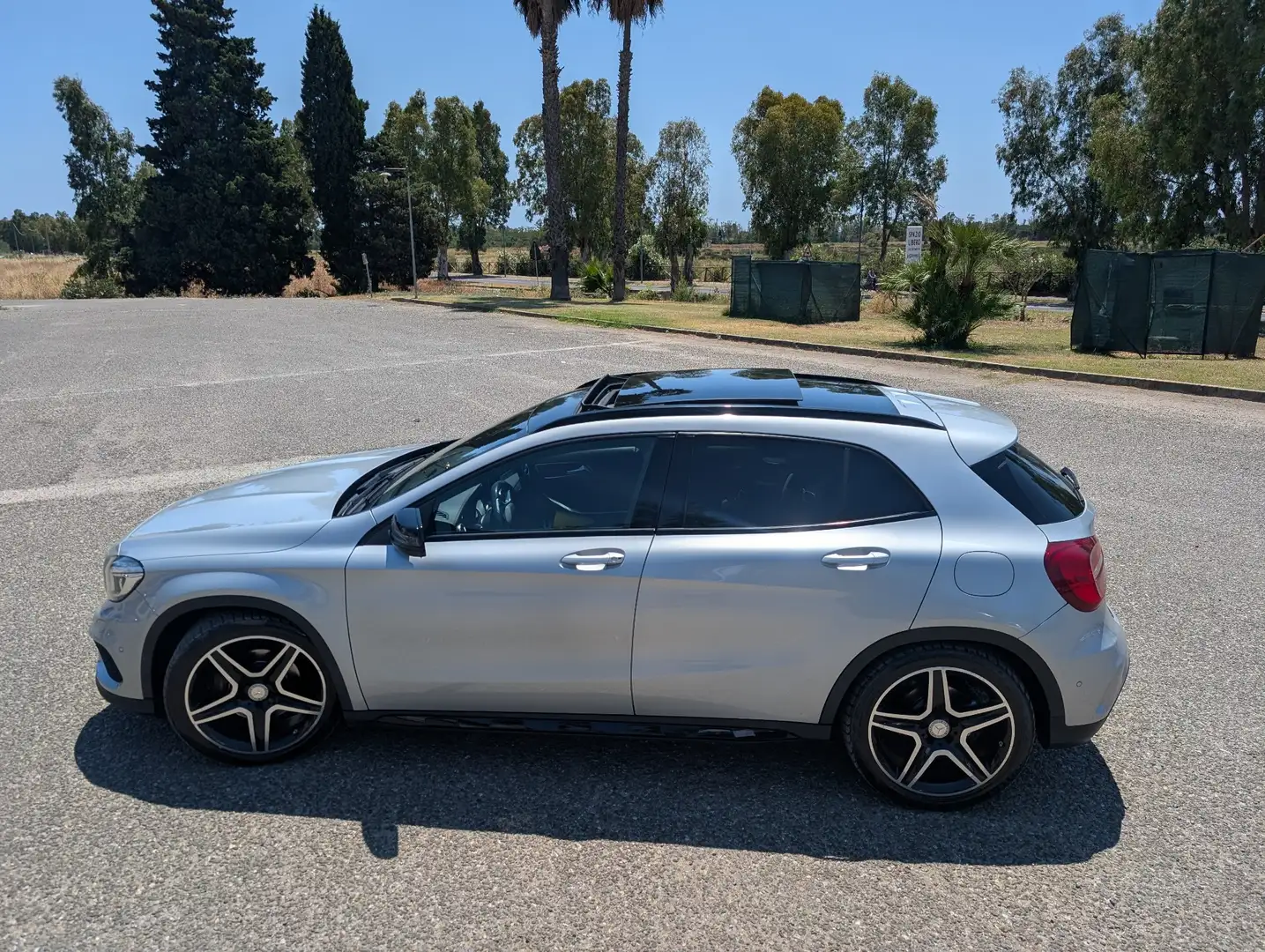 Mercedes-Benz GLA 220 AMG Premium 170cv auto - 1