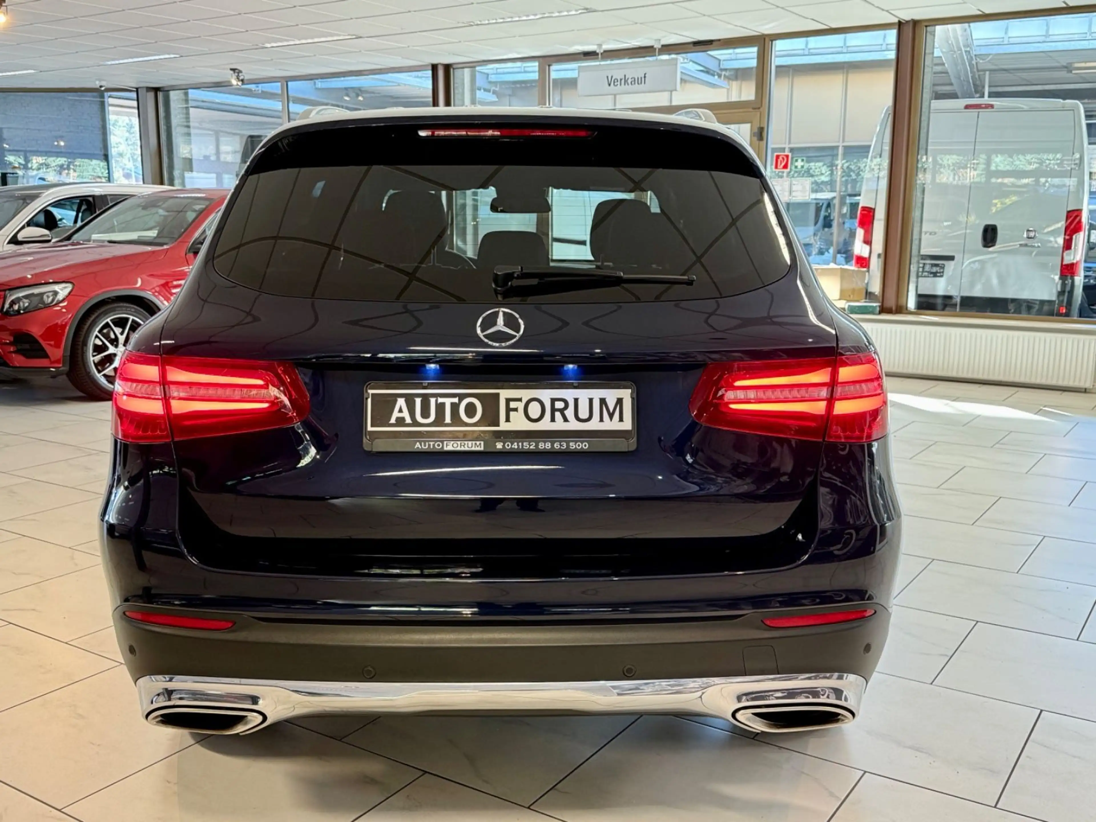 Mercedes-Benz GLC 250 4M EXCLUSIVE LEDER LED COMAND KAMERA PDC — photo 8