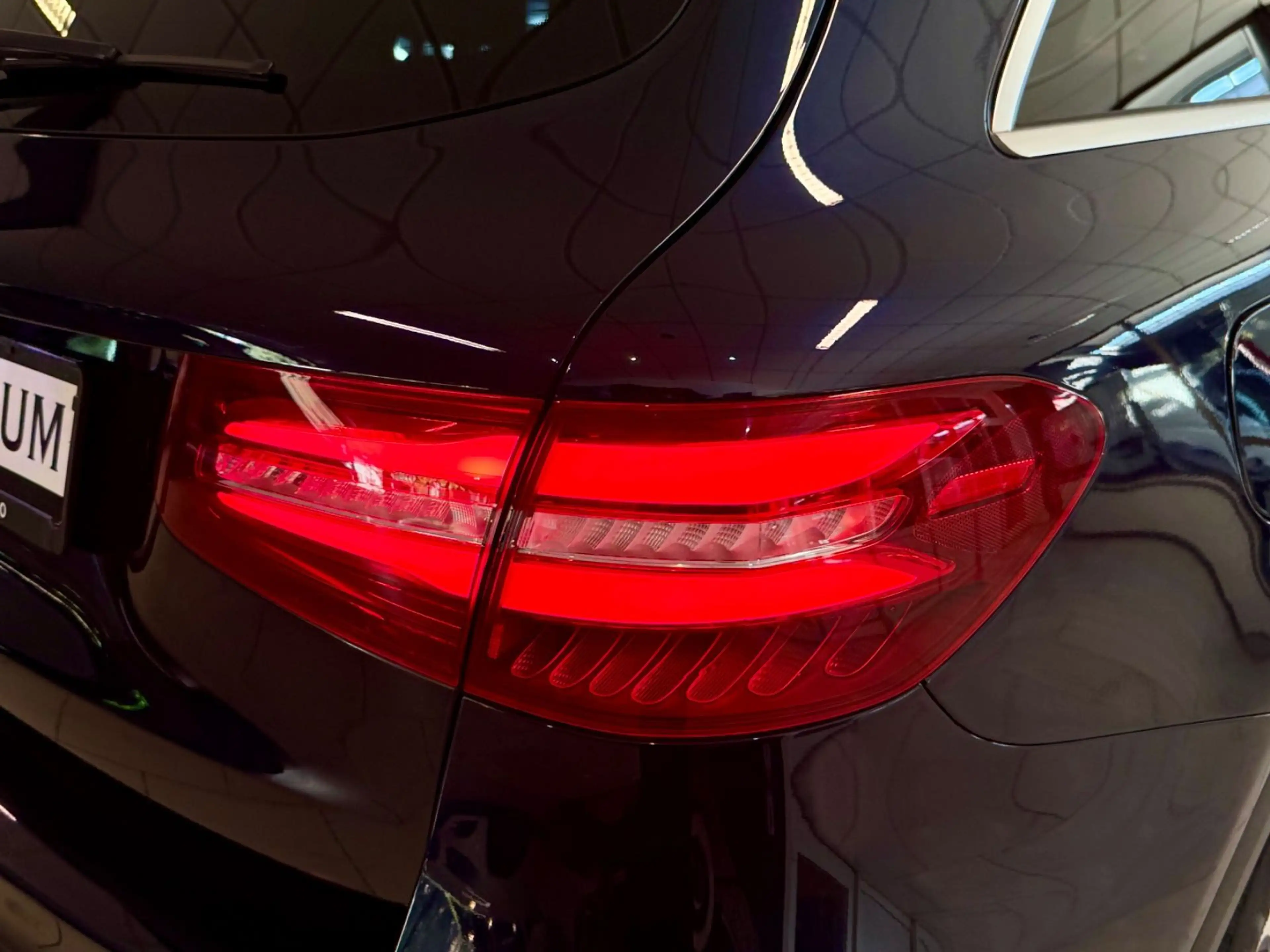 Mercedes-Benz GLC 250 4M EXCLUSIVE LEDER LED COMAND KAMERA PDC — photo 13