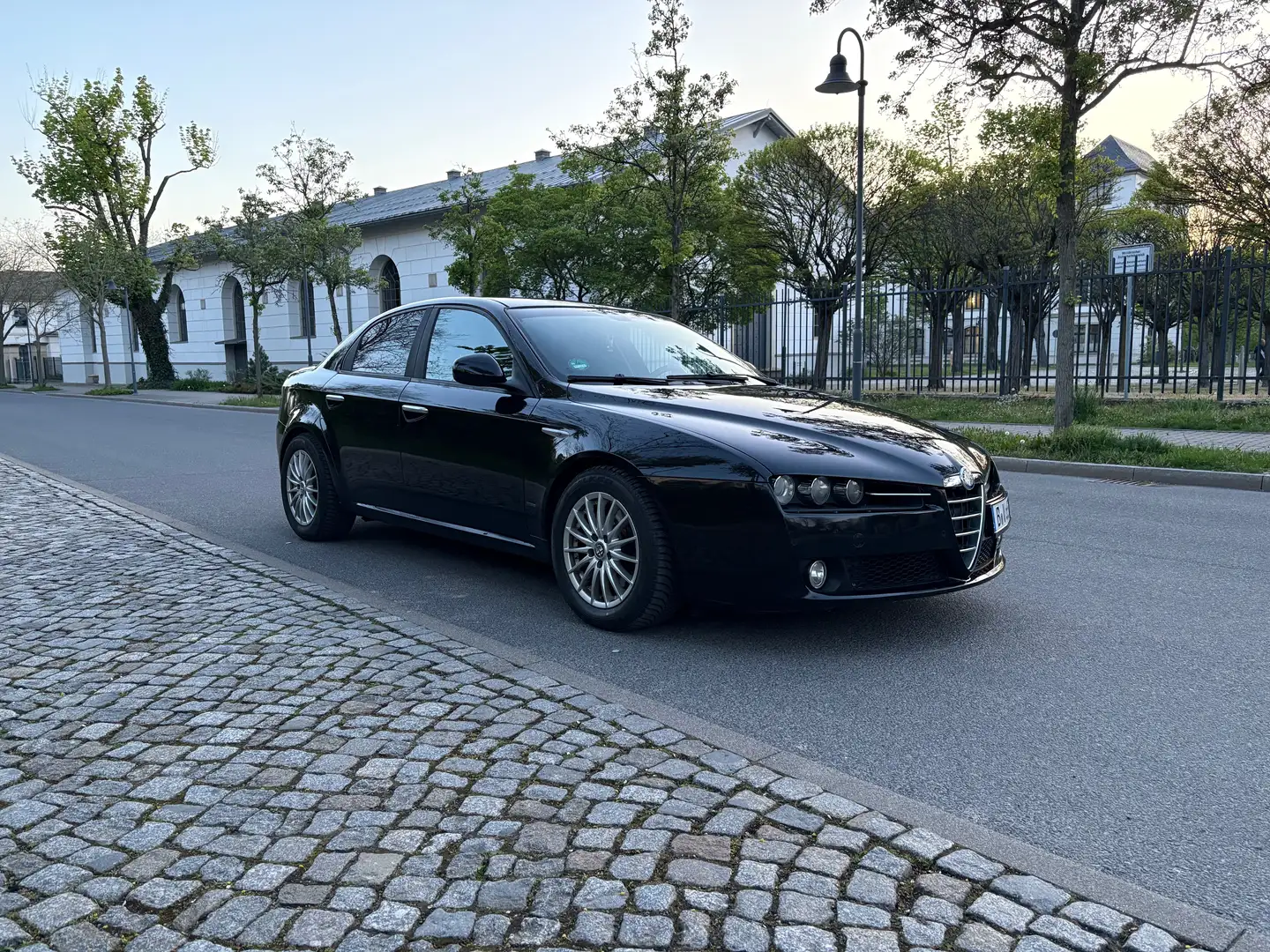 Alfa Romeo 159 159 2.2 JTS 16V Progression Černá - 2